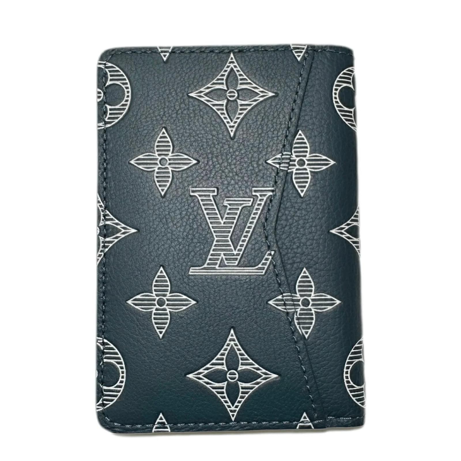 Organizer Louis Vuitton Monogram Shadow Card Case White Navy blue