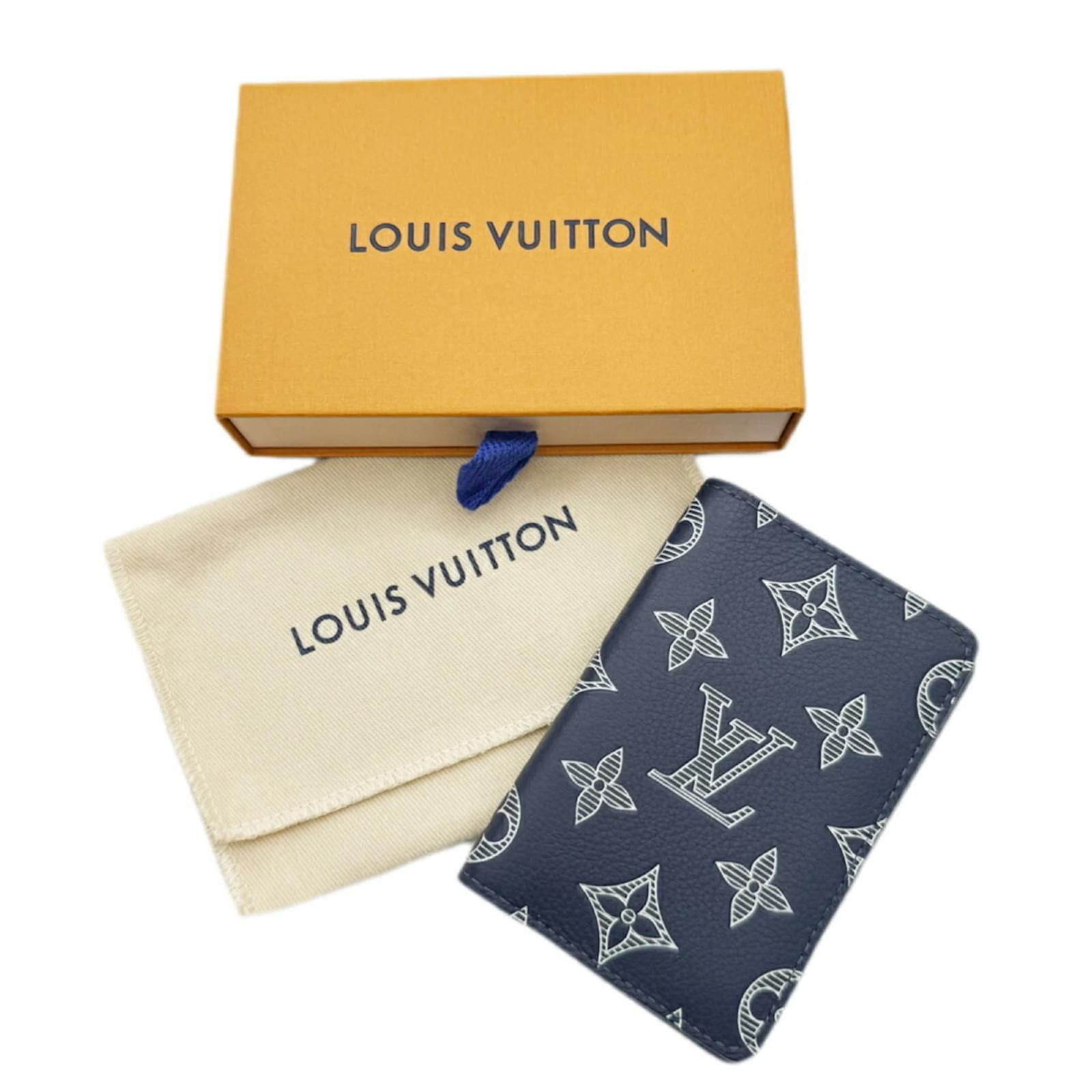 Organizer Louis Vuitton Monogram Shadow Card Case White Navy blue