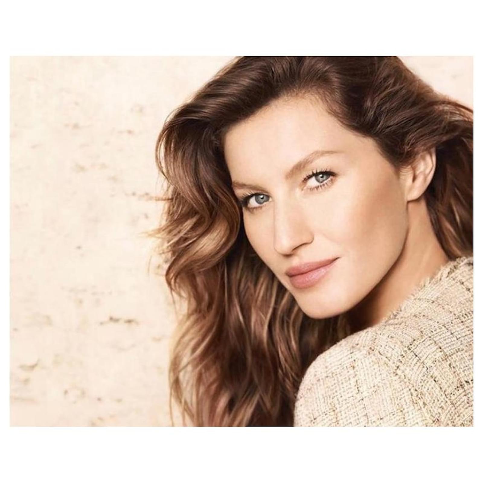 Chanel 10P Runway Beige Gold Lesage Tweed Jacket FR 44 Golden