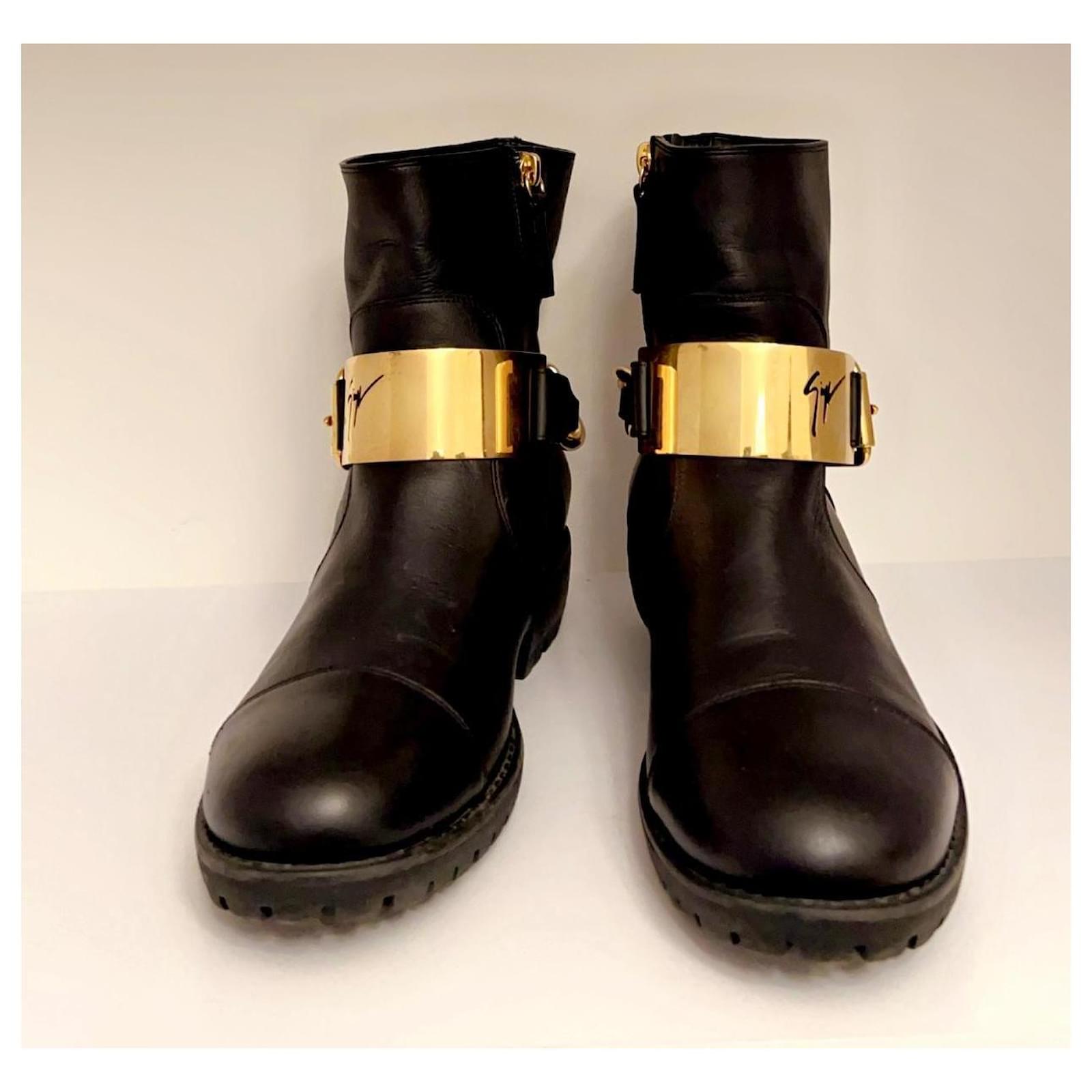Biker Boots Damen Stiefelette Schwarz Goldene Schnalle Biker Boots
