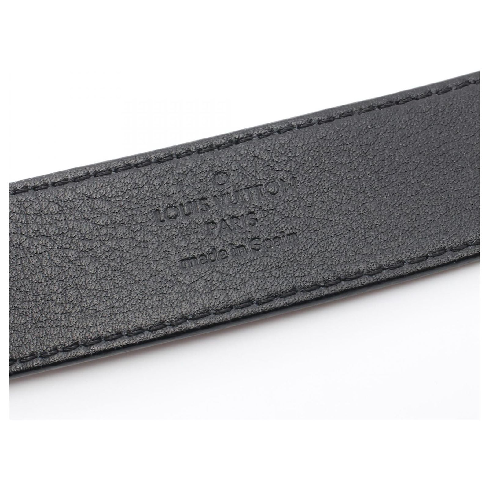 Brand new LV black epi beltt M9360U Louis Vuitton Black Epi LV Initiales Belt - Size 90  main image 2