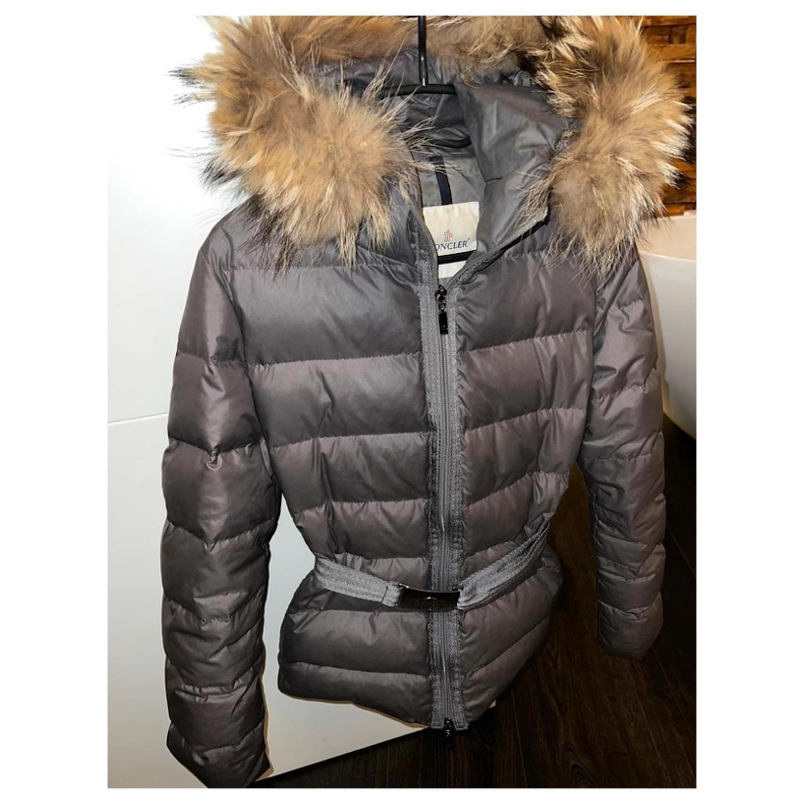 Moncler Angers Jacket Dark grey Polyester Fur ref.1791987 - Joli