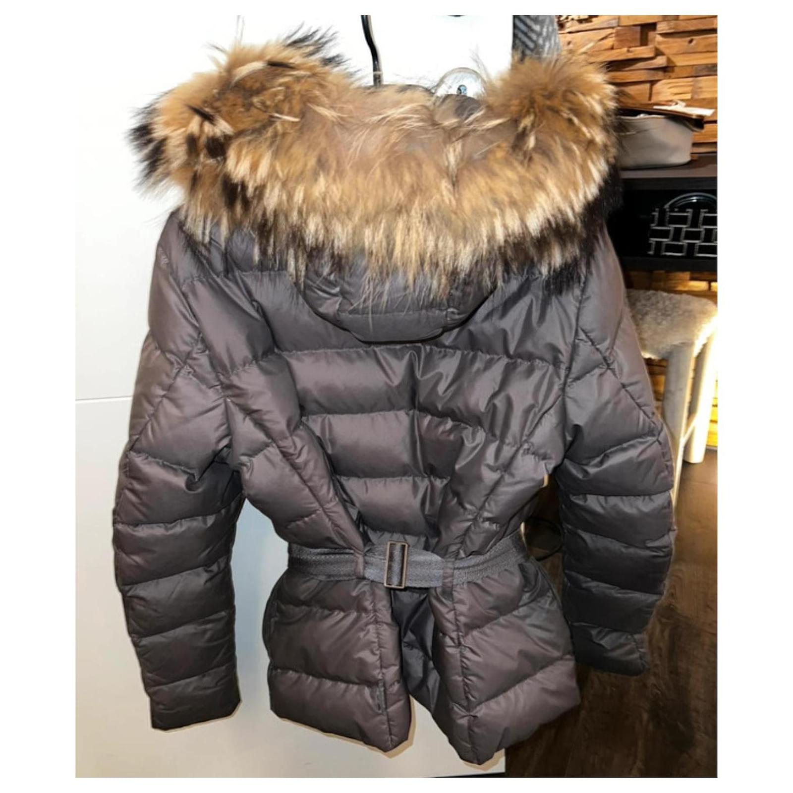 Moncler Angers Jacket Dark grey Polyester Fur ref.1791987 - Joli