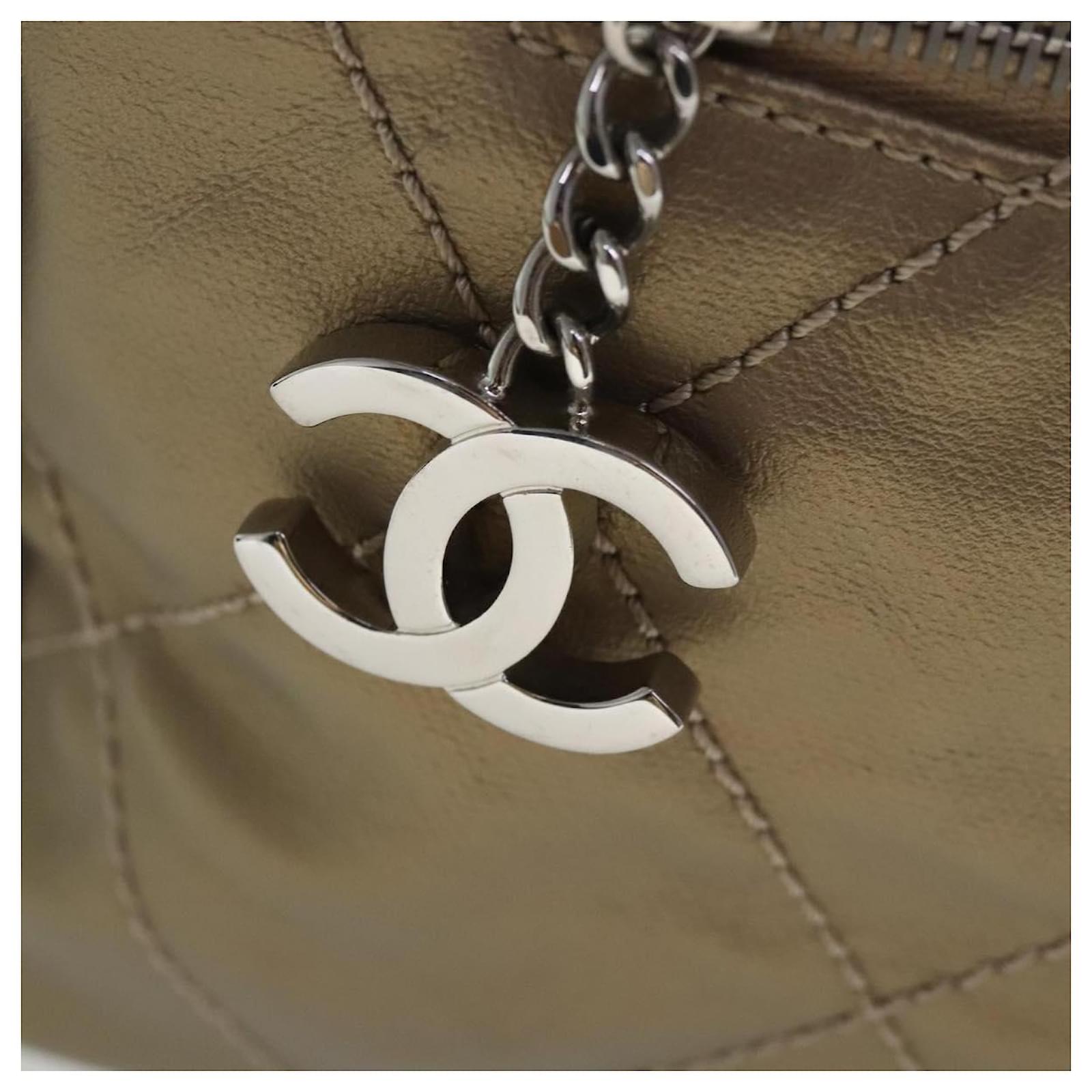 Chanel Paris Biarritz Golden Cloth ref.1823576 - Joli Closet