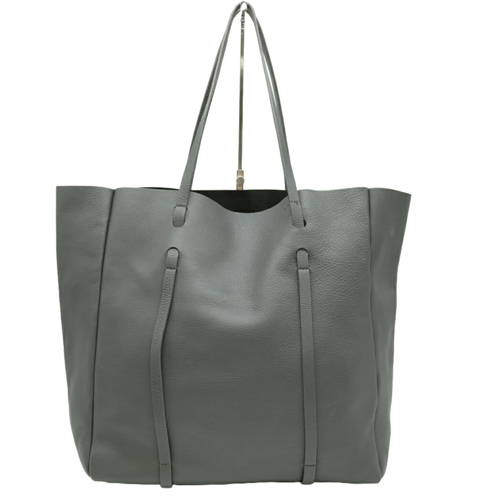 Balenciaga Everyday Tote Bag M in Gray Brown Leather ref.1824606 Joli Closet