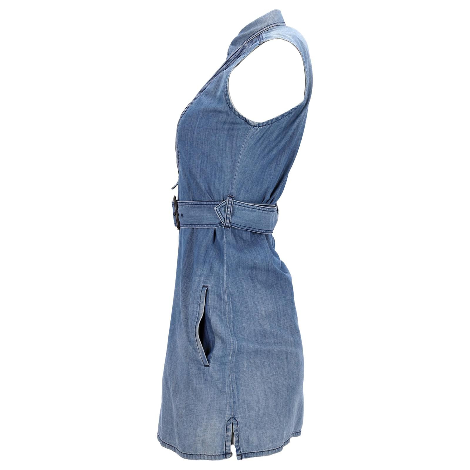 Burberry Brit Sleeveless Pintuck Dress in Light Blue Denim Cotton  ref.1847236 - Joli Closet