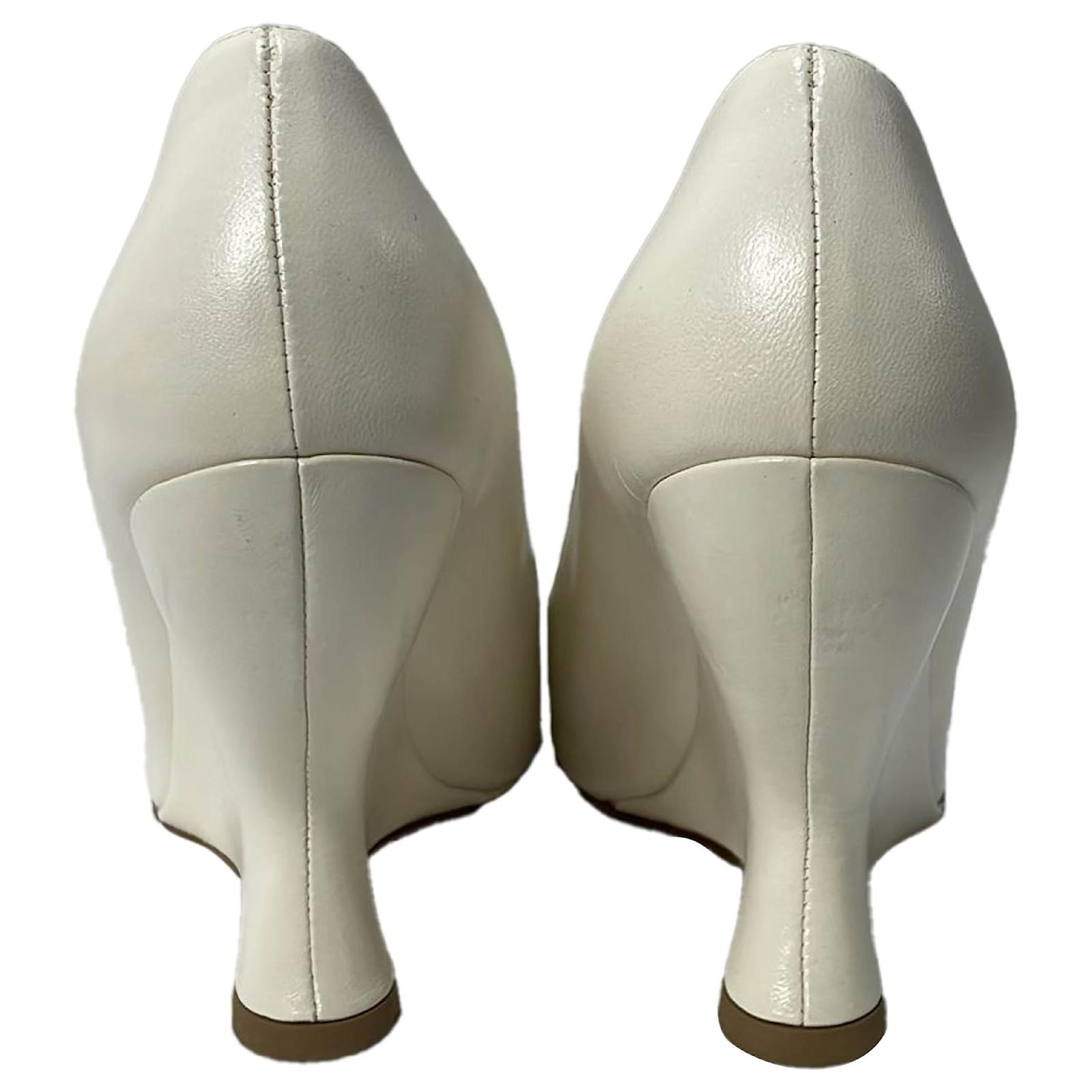 VIP【送料関税込】BottegaVeneta Embossed Punta Pumps Women's Punta pumps | BOTTEGA VENETA | 24S