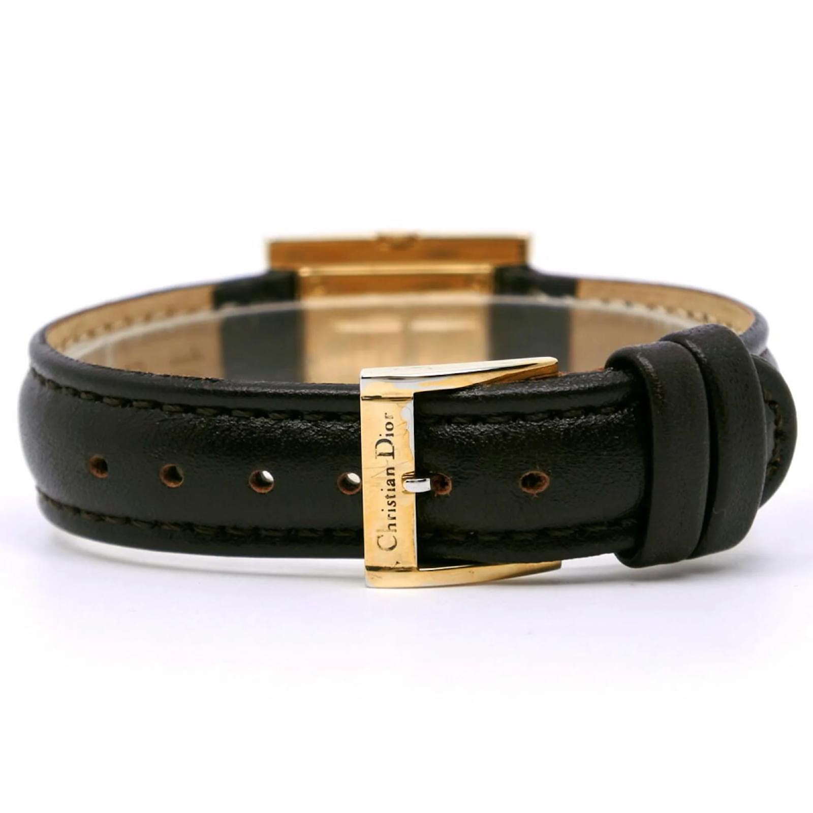 Christian Dior Dior Cannage Square Watch D82-150 Golden ref