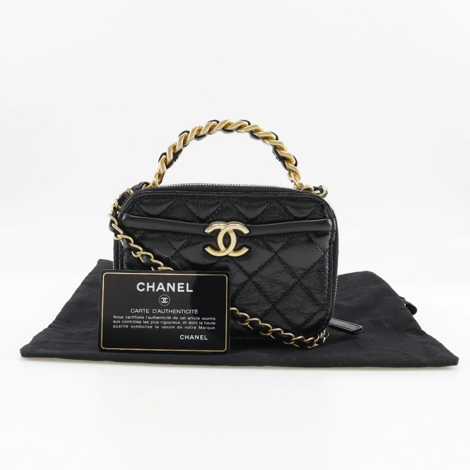 Chanel Matelasse Mini Handbag Black Leather ref.1860886 - Joli Closet
