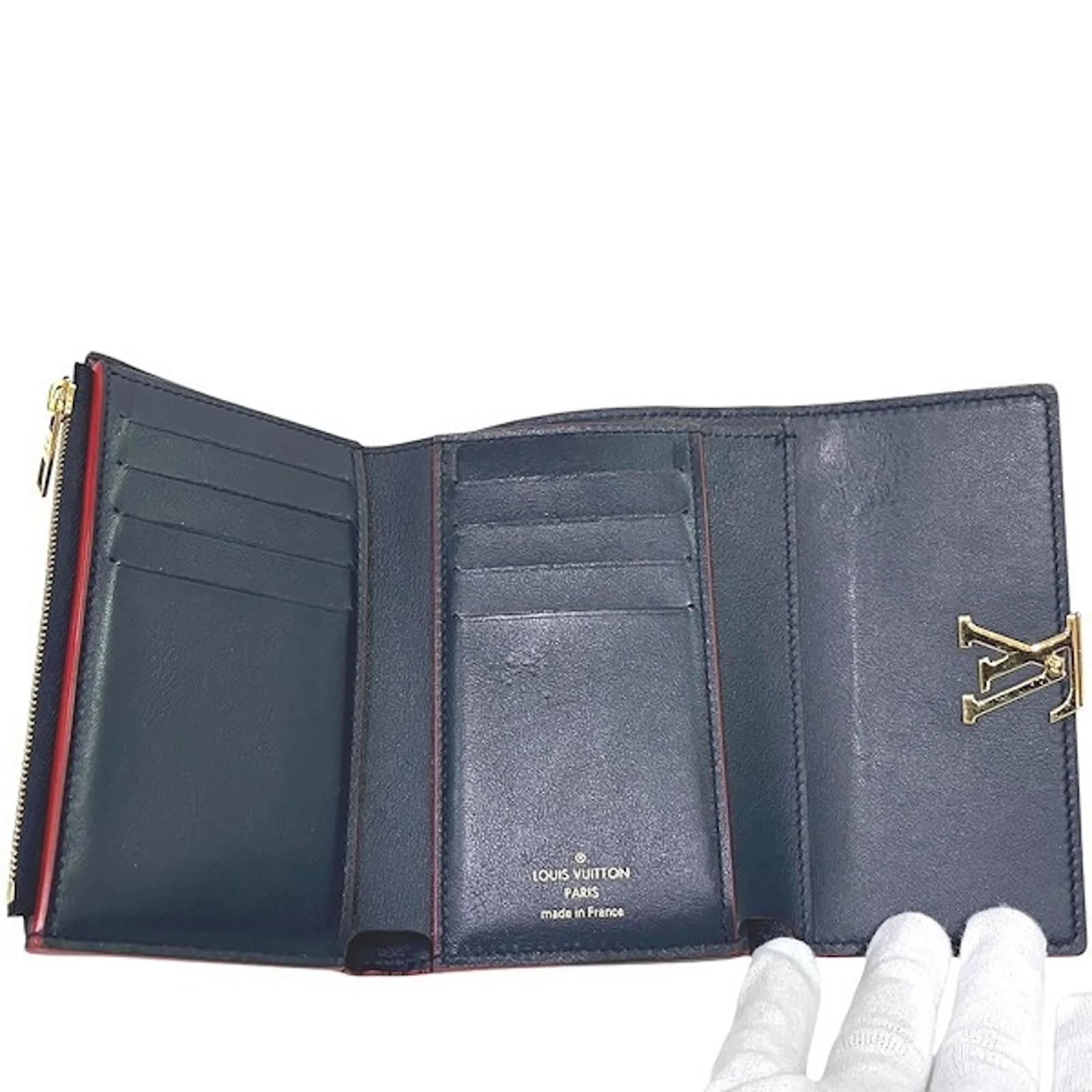 Louis Vuitton Portefeuille Capucines Compact Tri-fold Wallet Navy blue Leather  ref.1871100