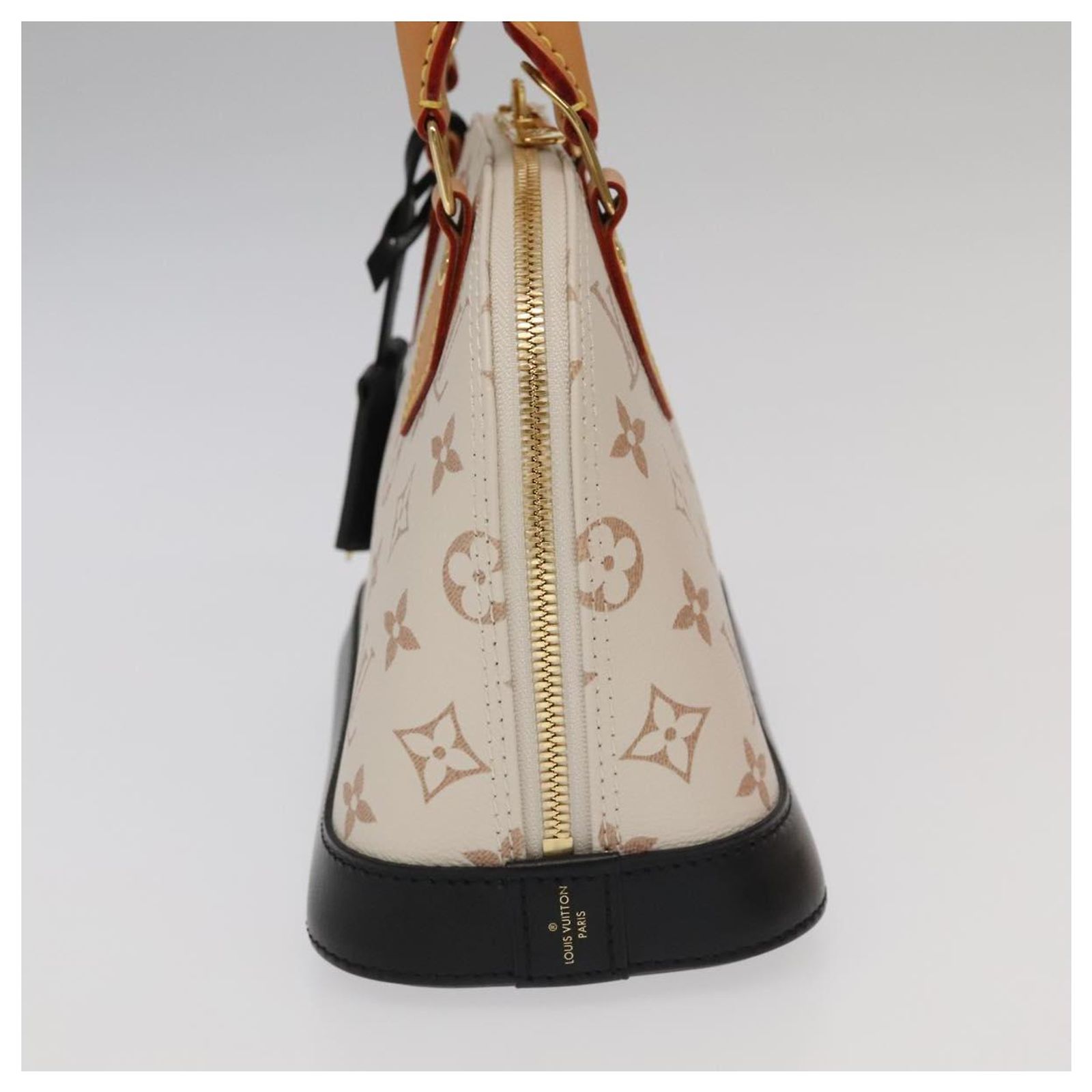 たえ、状態綺麗！Louis Vuitton モノグラム ボディバッグ 美品/国内正規/22年製】LOUIS VUITTON ルイヴィトン RM222ND9 HNP74W