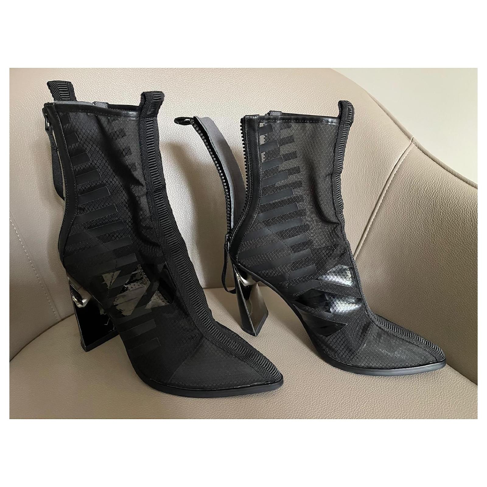 【未使用】UNITED NUDE Molten Calli Mid ブーツ 35 未使用】UNITED NUDE Molten Calli Mid ブーツ 35 - メルカリ