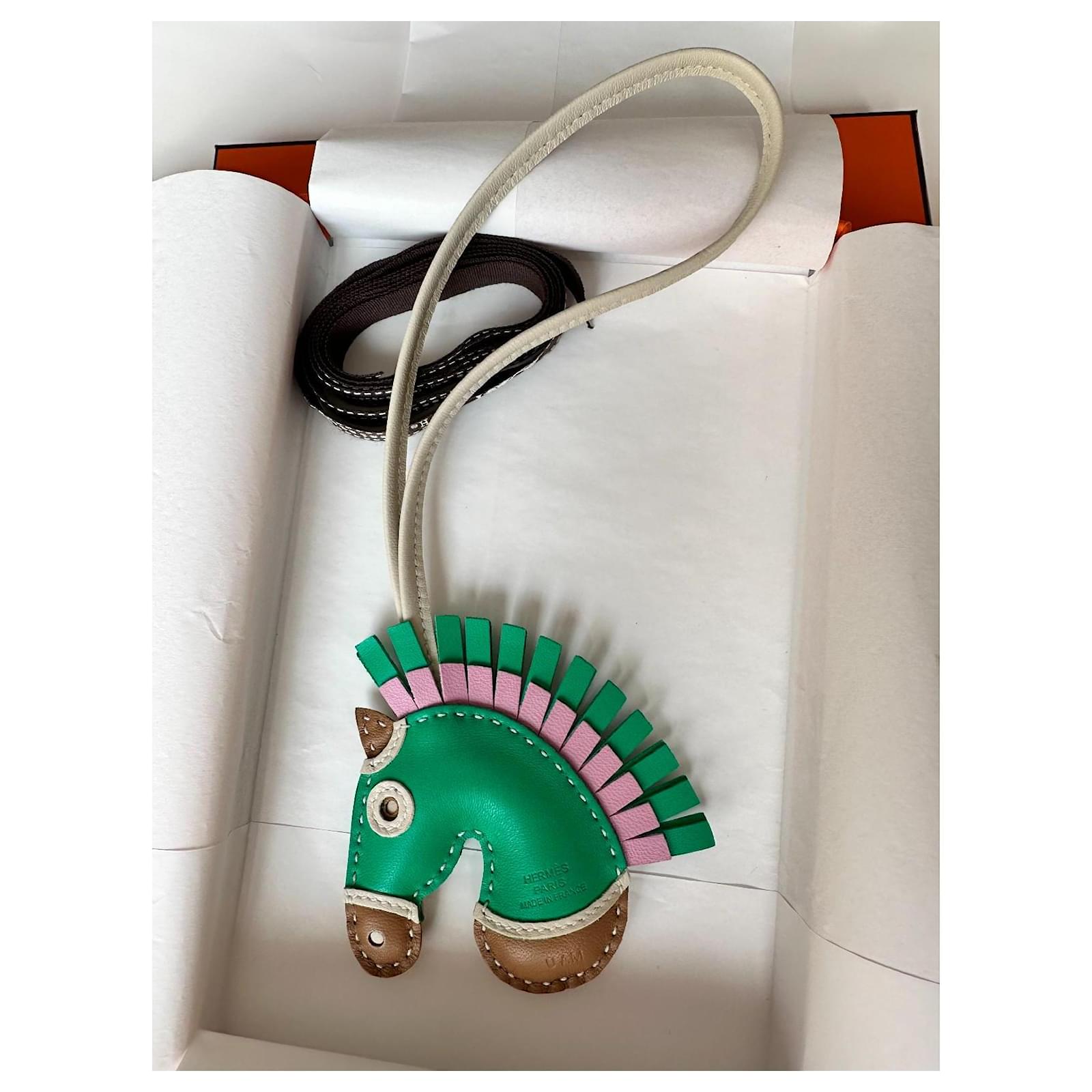 【毎日のお洒落なお供に】HERMES/Geegee Iroquoisバッグチャーム 毎日のお洒落なお供に】HERMES/Geegee Iroquoisバッグチャーム