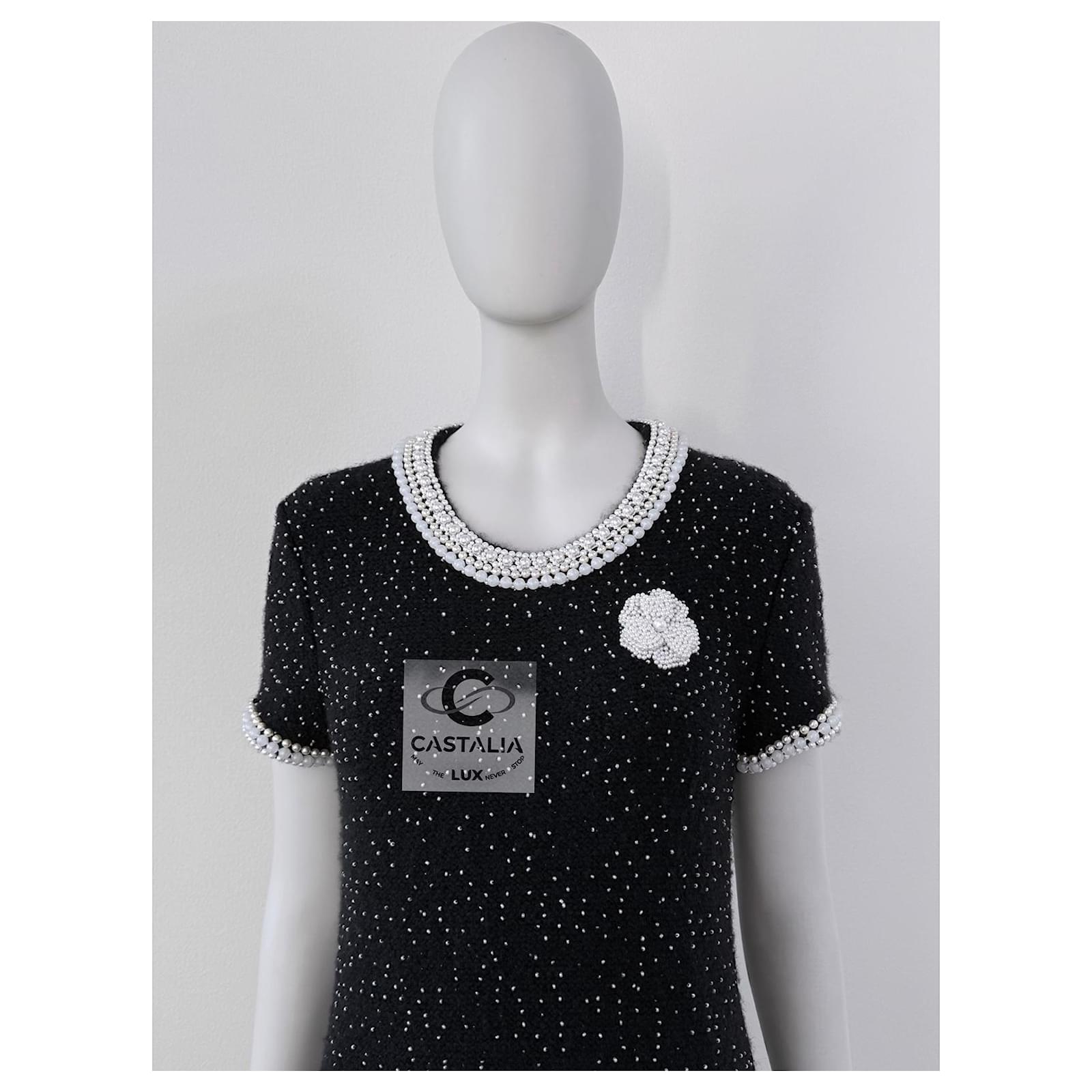 Chanel Rarest Pearls Embellished Black Dress 40 FR Cashmere ref.1884816 -  Joli Closet