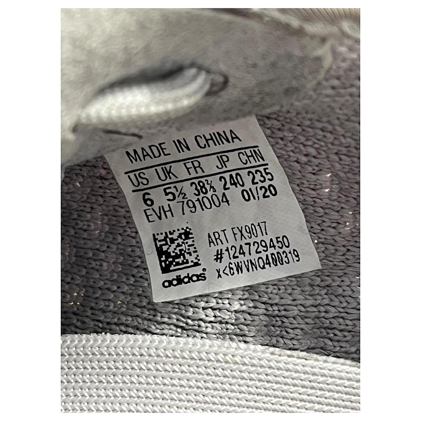 Boost 350 V2 Yeezy Tag Used With Box And Tags Adidas Yeezy Boost