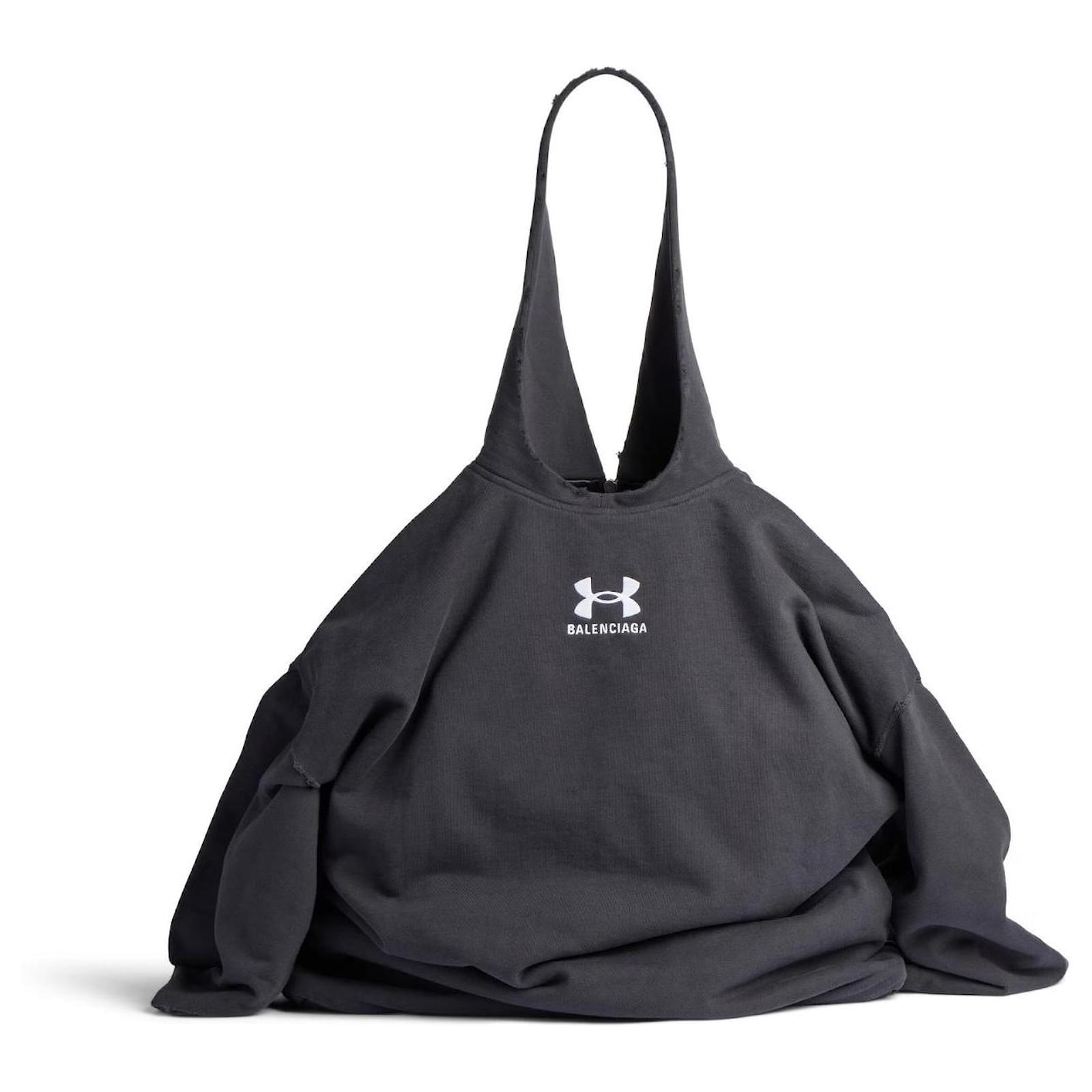 送料込+BALENCIAGA+Under Armour Hoodie バッグ img40579_src.webp