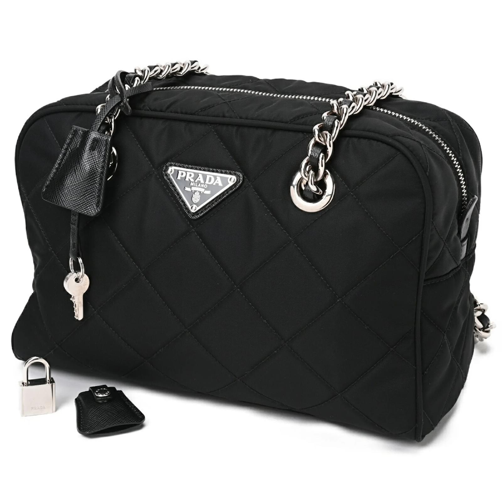 【PRADA】QUILTED CHAIN SHOULDER BAG Prada Black Quilted Tessuto Chain Shoulder Bag Tote – Queen