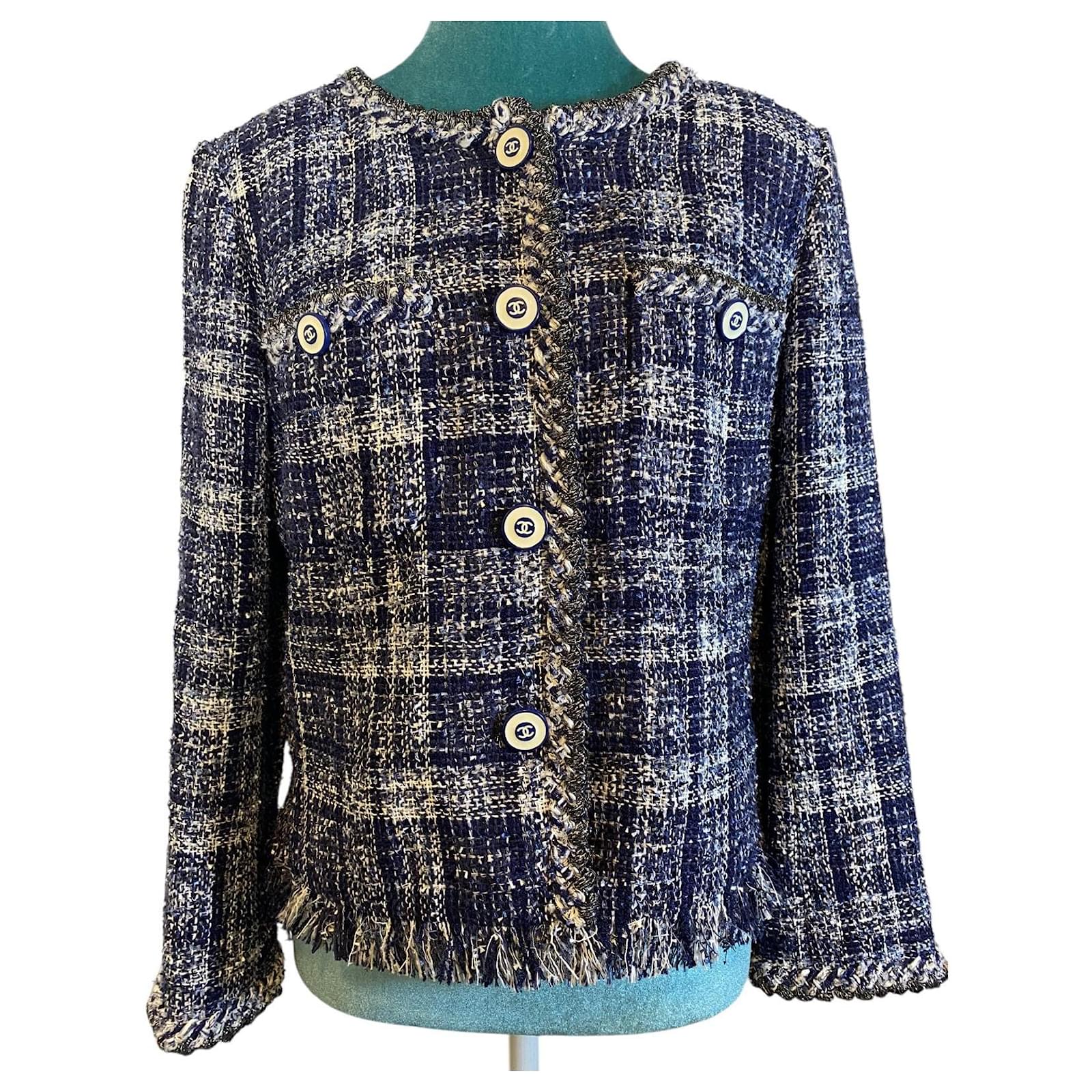 CHANEL 18P BLUE FANTASY TWEED LESAGE JACKET FR 42 Silvery White