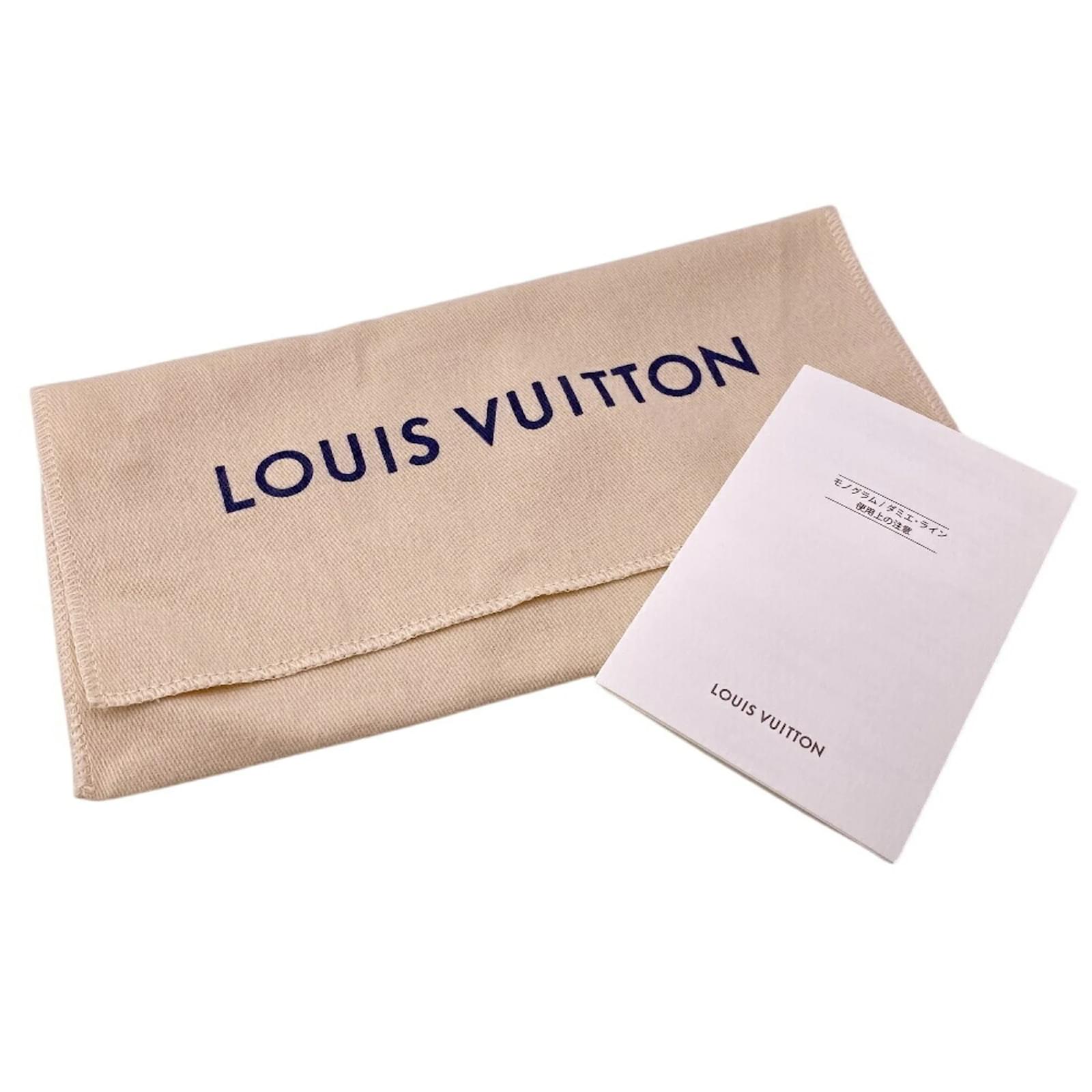 Louis Vuitton Taurillon Zippy Wallet Brown Blue Leather ref.1972891