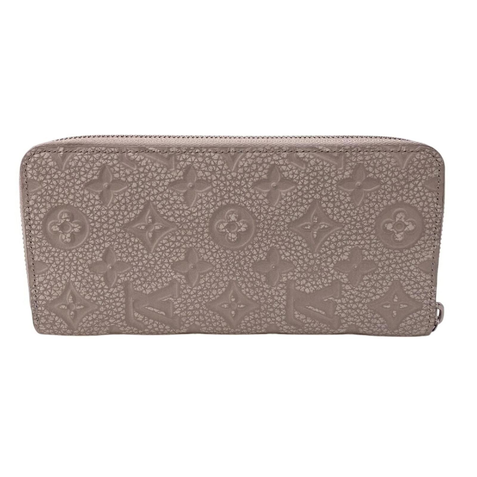 Louis Vuitton Taurillon Zippy Wallet Brown Blue Leather ref.1972891