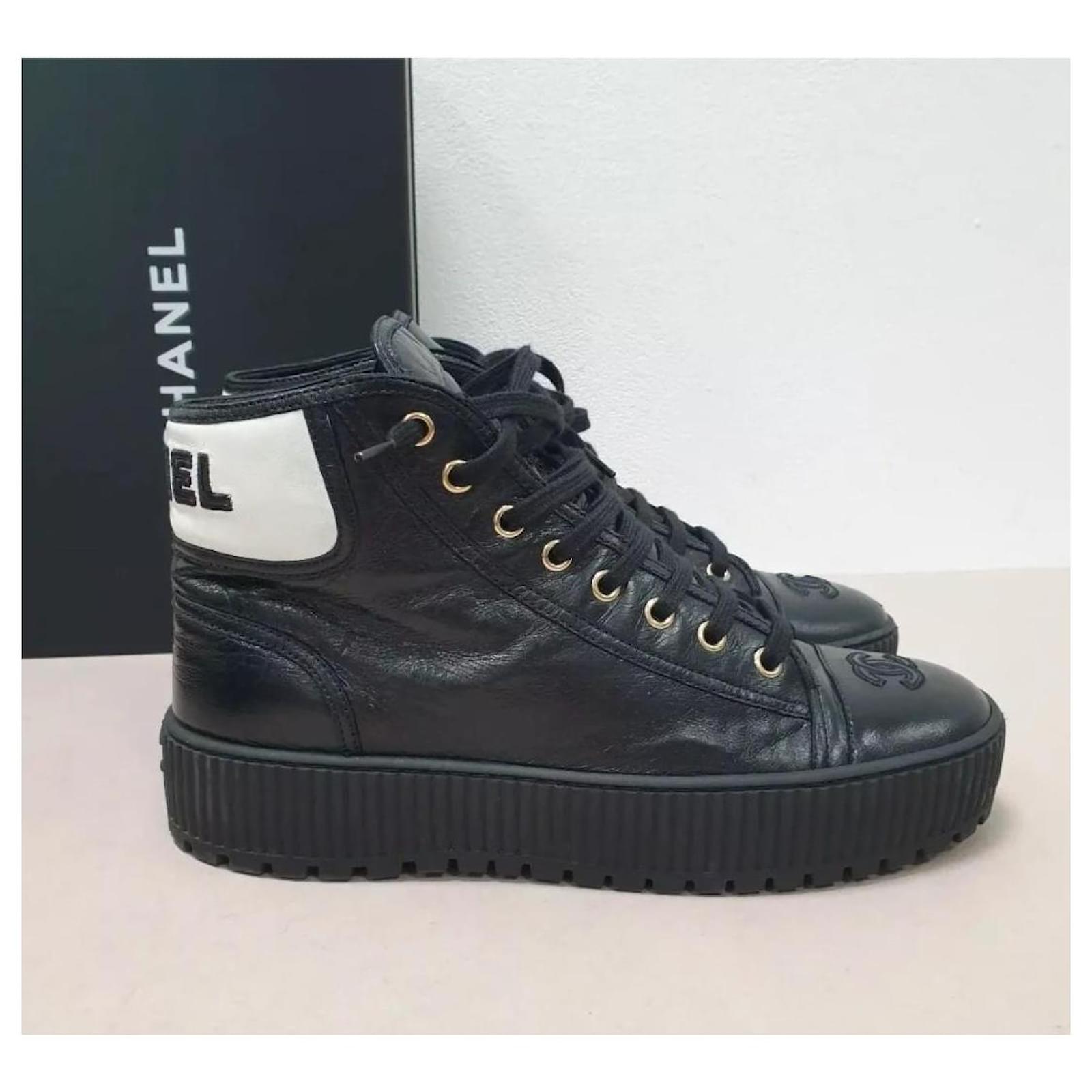 Chanel 2021 Lace Up Sneakers Sz.40 Black Leather ref.JC1973421