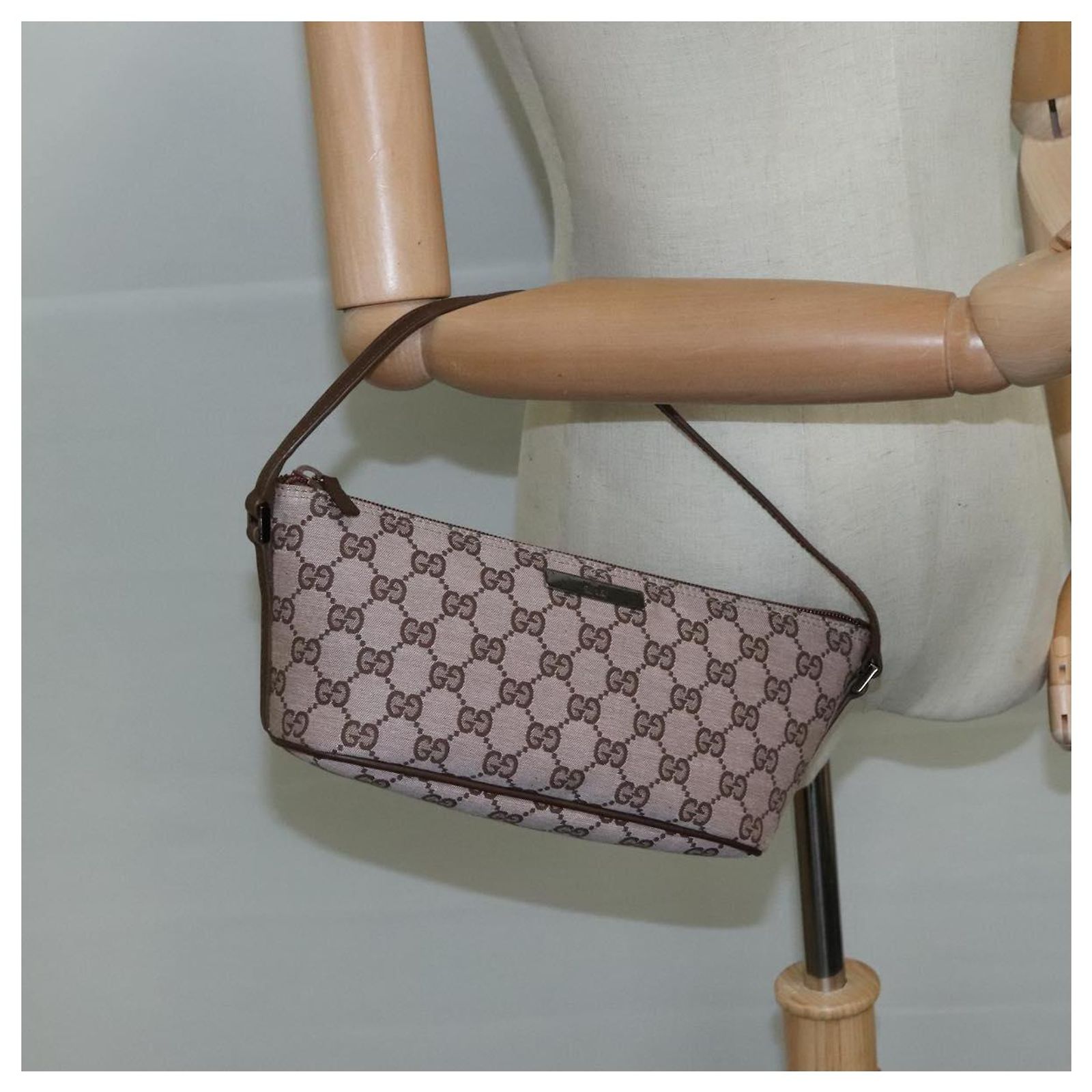 GUCCI GG Canvas Pouch Brown 039 1103 2123 Auth ki5354 Cloth ref 
