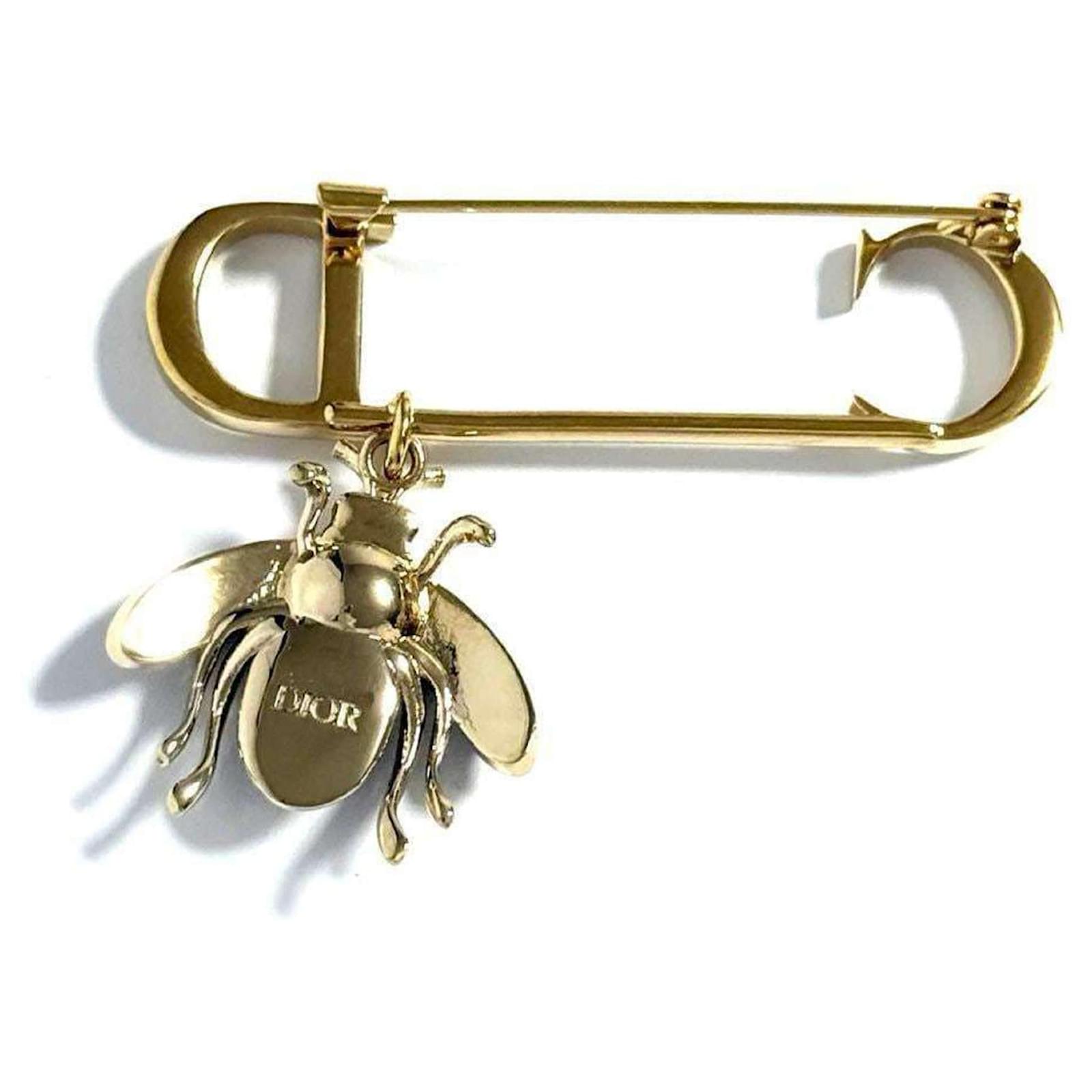 アクセサリー Christian Dior D Logo Bee Gold Brooch アクセサリー Christian Dior D Logo Bee Gold Brooch My ABCDior Bee