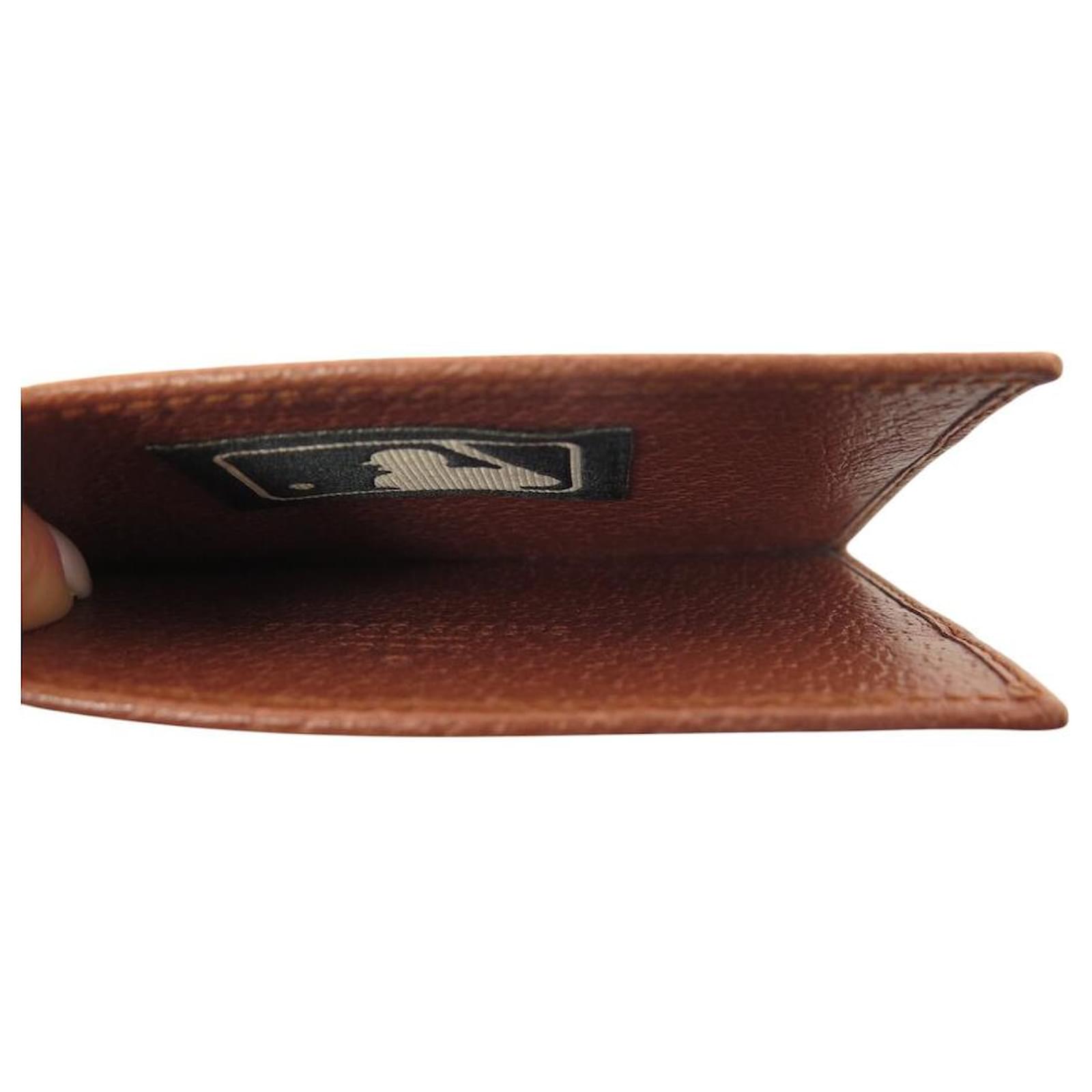 小物 GUCCI  SF Giants Patch Card Holder GUCCI X MLB Guccissima SF Giants Embroidered Bi-Fold Wallet