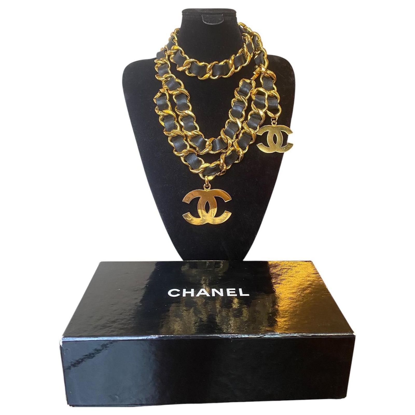 Chanel, gold plated metal 93 belt - necklace with cc logo Chanel 1993 Rare Extra Chunky Hammered Double Draped Chain  main image 2