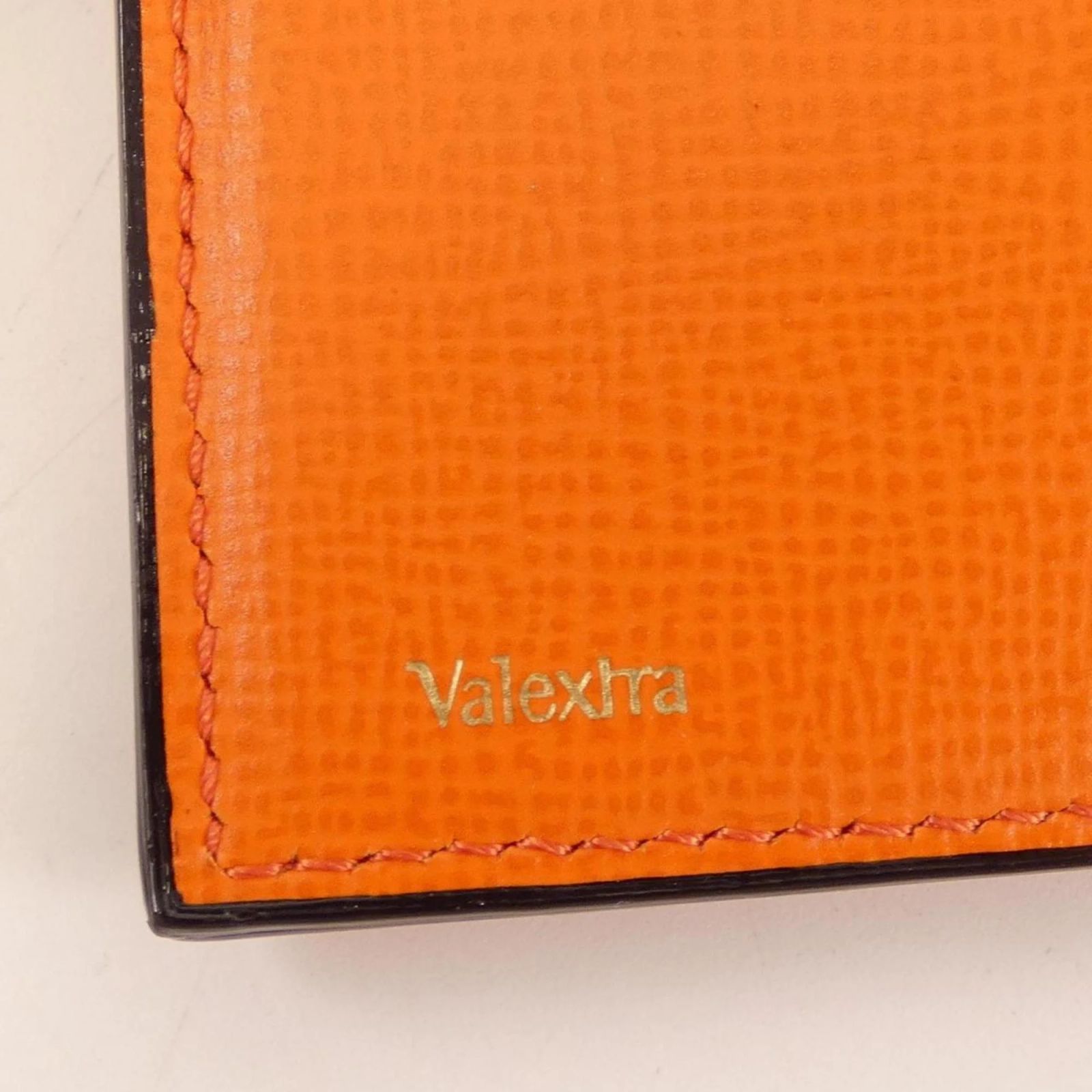 Valextra Bi-Fold Leather Wallet Orange ref.2129263 - Joli Closet