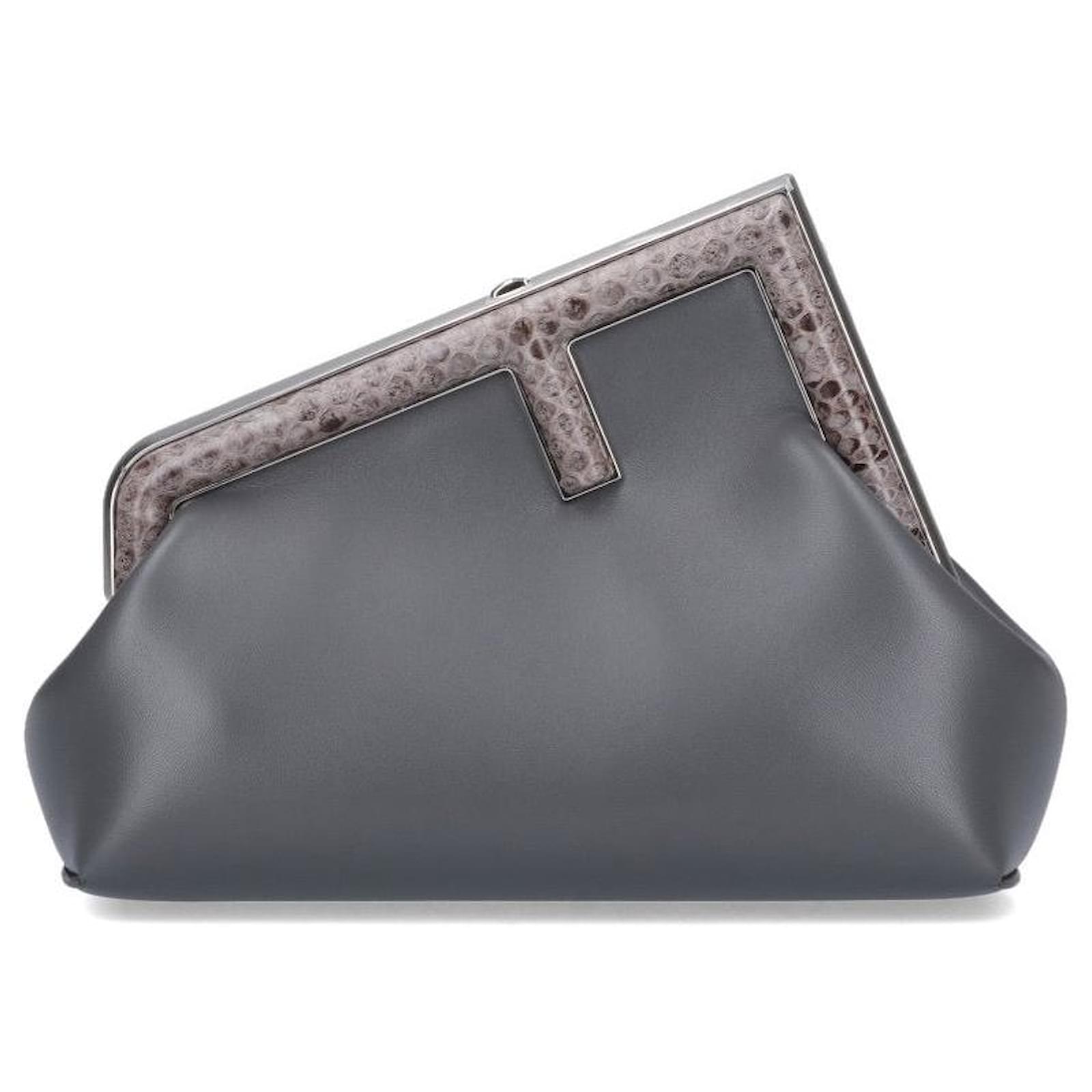 Fendi First Leather Bag Grey ref.2139598 - Joli Closet