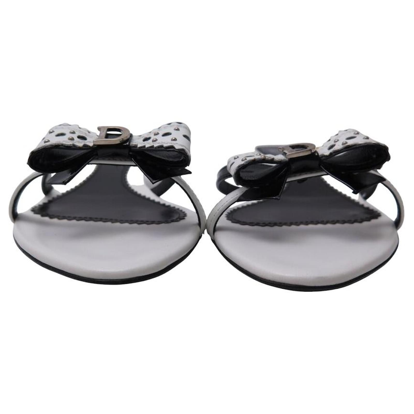 VINTAGE CHRISTIAN DIOR SHOES IN PATENT LEATHER SIZE 38 HEEL