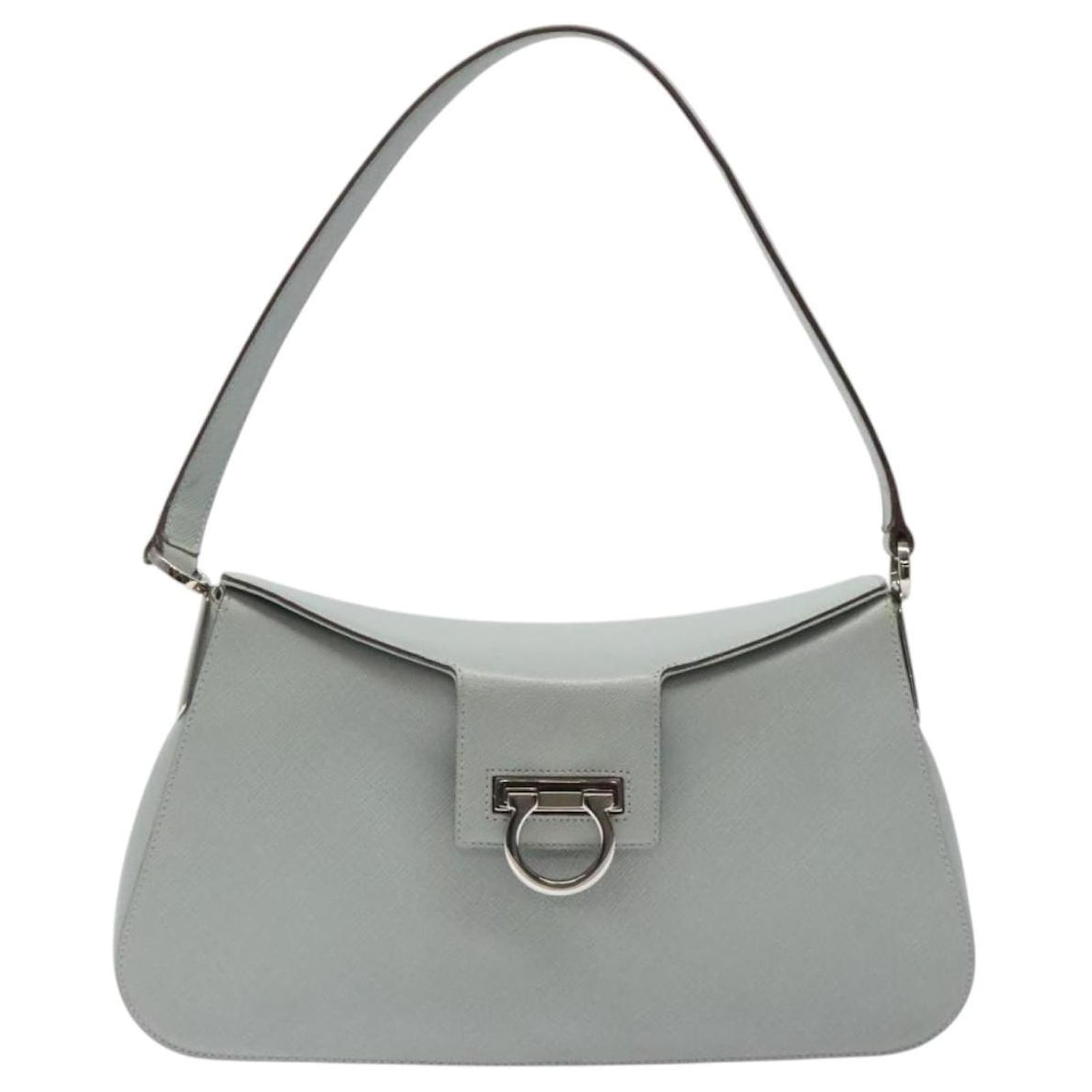 Salvatore Ferragamo シルバーショルダーバッグ Salvatore Ferragamo/サルヴァトーレフェラガモ】 ガンチーニ