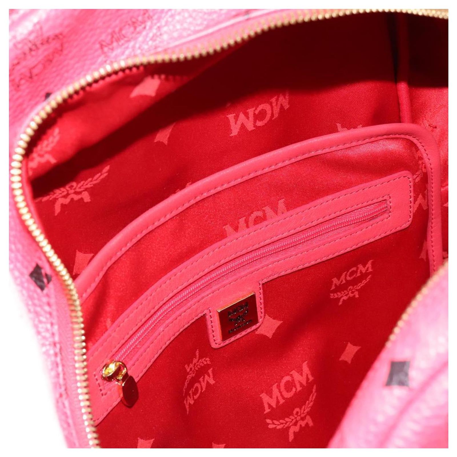MCM Vicetos Logogram Backpack PVC Leather Pink Gold Auth BA7032 MCM Vicetos Logogram Backpack PVC Leather Pink Gold Auth BA7032 main image 2