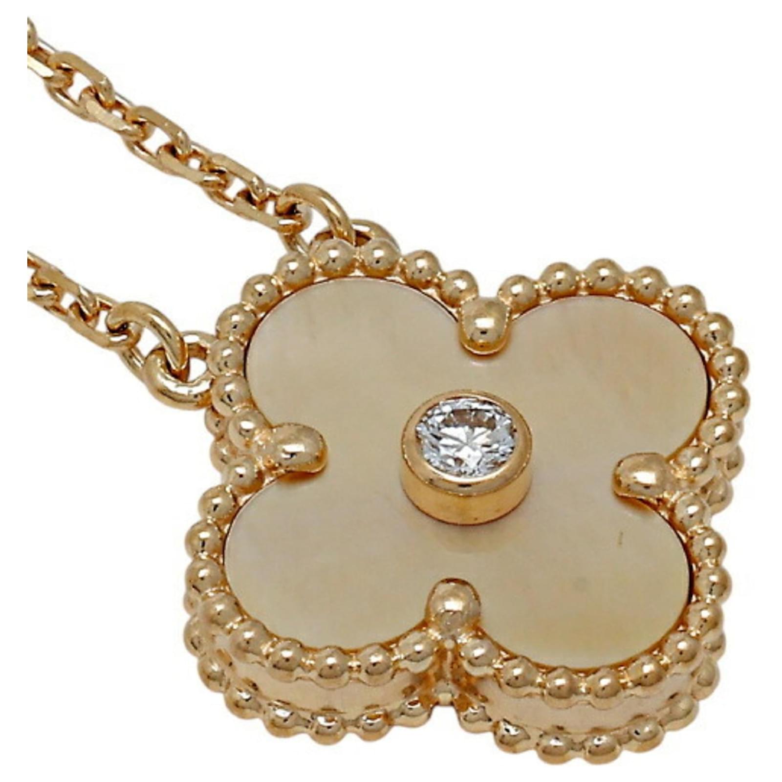 Van Cleef Arpels Alhambra 2018 Holiday Limited Edition Necklace