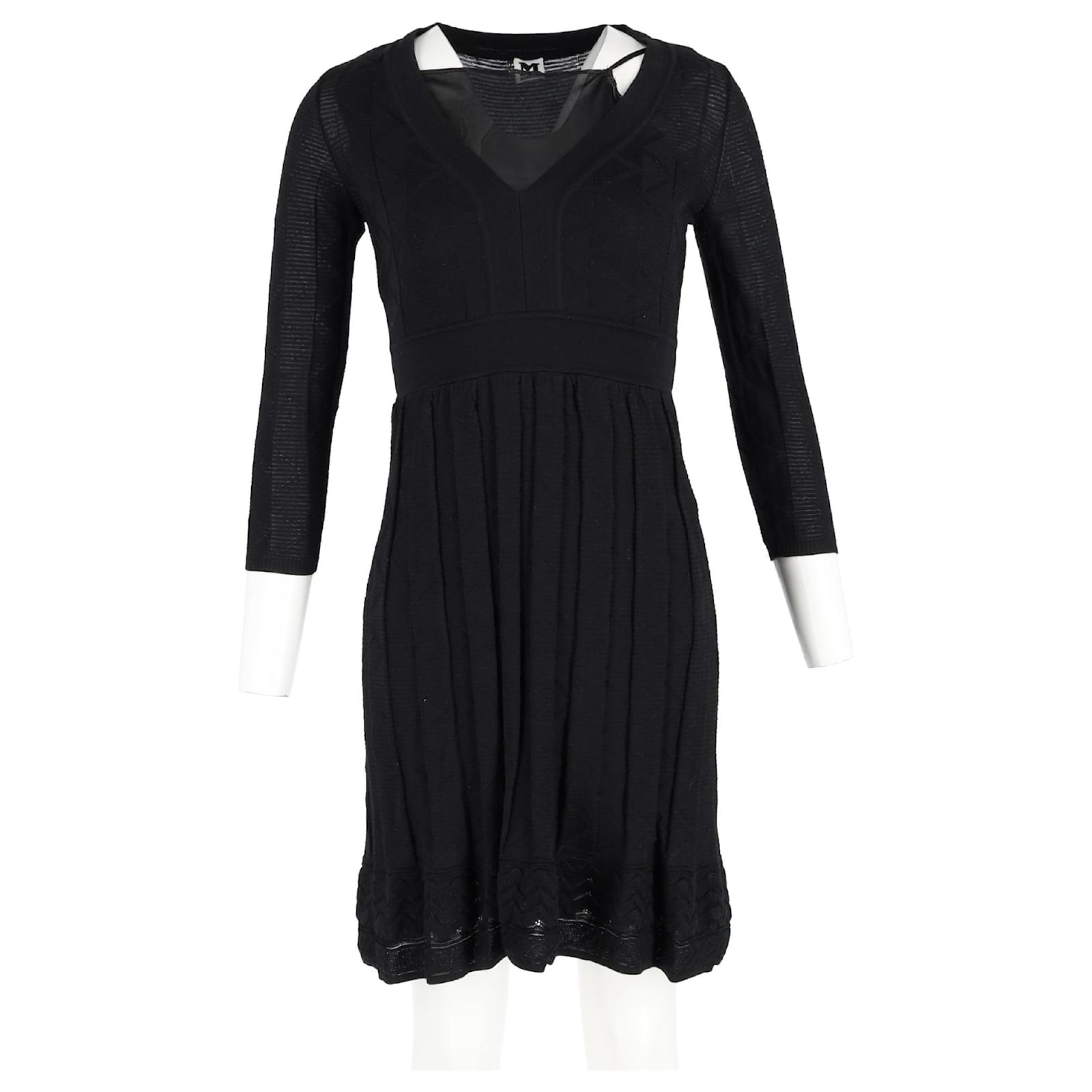 Missoni Knitted V-Neck Mini Dress in Black Viscose Cellulose fibre ref.2204919 - Joli Closet Missoni Knitted V-Neck Mini Dress in Black Viscose Cellulose fibre ref.2204919 - Joli Closet