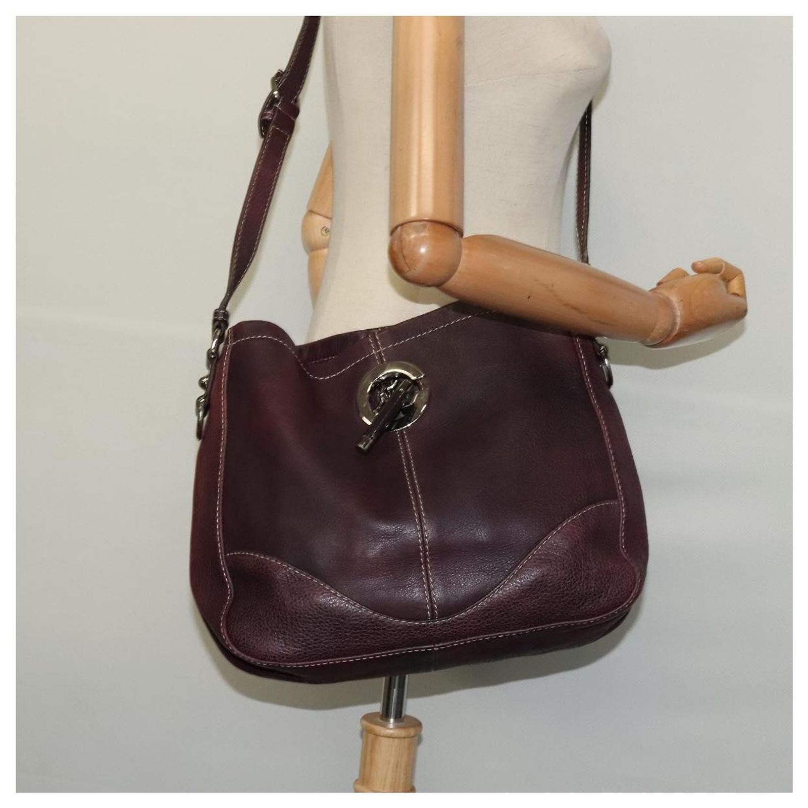 GUCCI Shoulder Bag Leather Wine Red Silver 247400 Auth  GUCCI Shoulder Bag Leather Bordeaux Silver 189678 Auth mr2047 main image 0