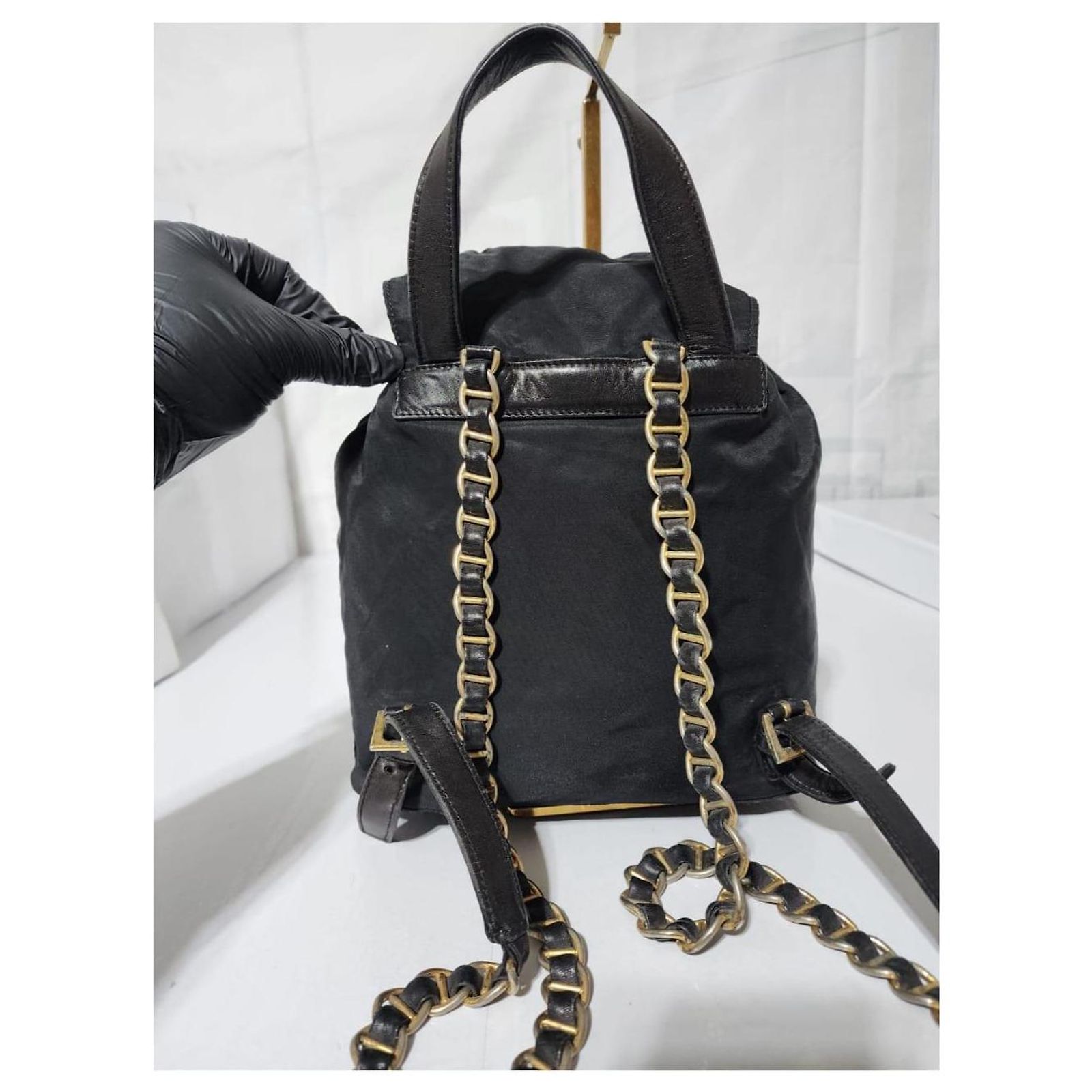 Authentic Prada Vintage Vela Drawstring Backpack Prada // Nylon Vela Backpack – VSP Consignment main image 2