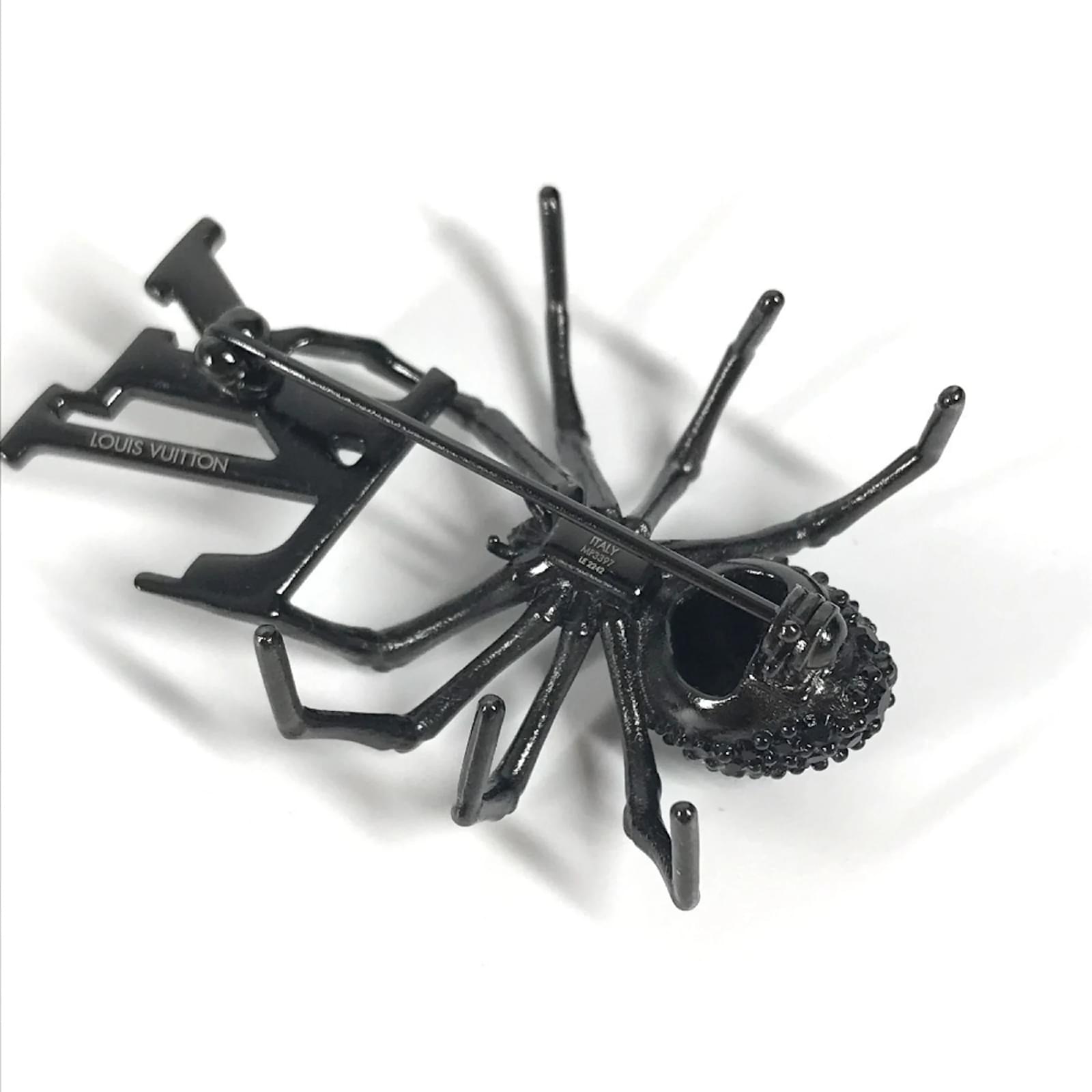 Louis Vuitton MP3397 Spider Brooch Black Metal ref.JC2228061 (Sold
