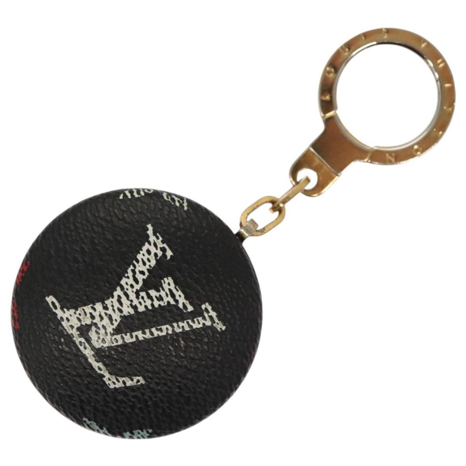 Louis Vuitton Monogram Astropill Light Key Holder 25830  LOUIS VUITTON Monogram Astropill Key Holder M51910 LV Auth 144836 main image 2