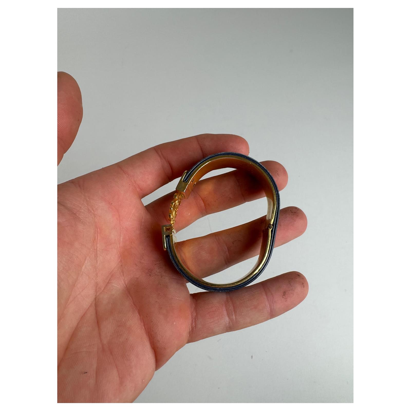 Vintage Loewe Anagram Bracelet Golden Blue Metal ref.2234857