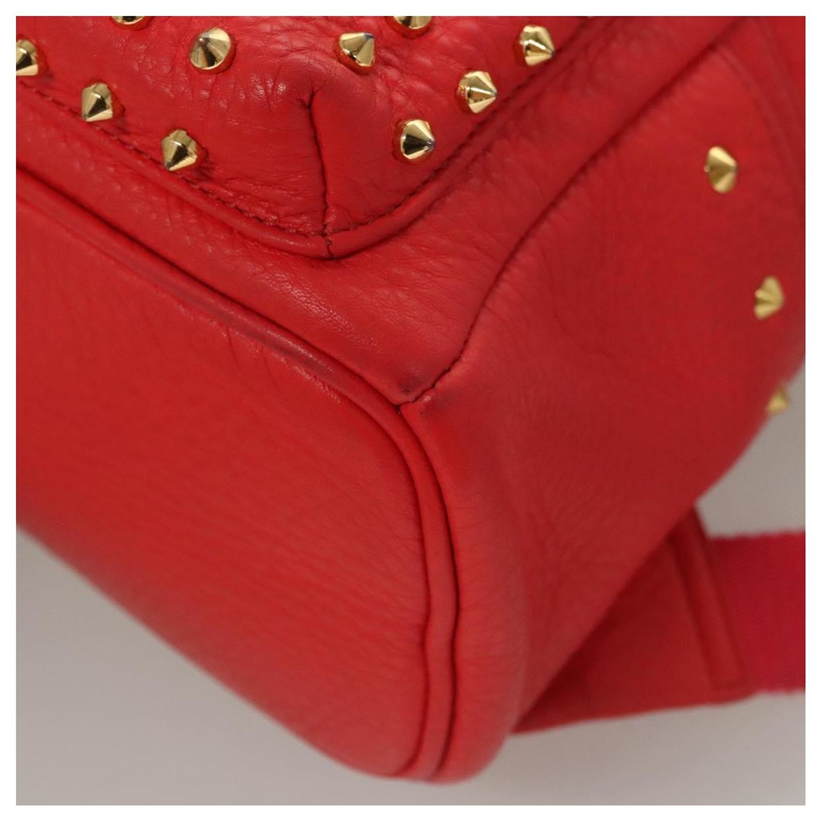 MCM Studs Backpack Leather Red Gold Auth 122310 MCM Studs Backpack Leather Red Gold Auth 122310 Golden ref  main image 3