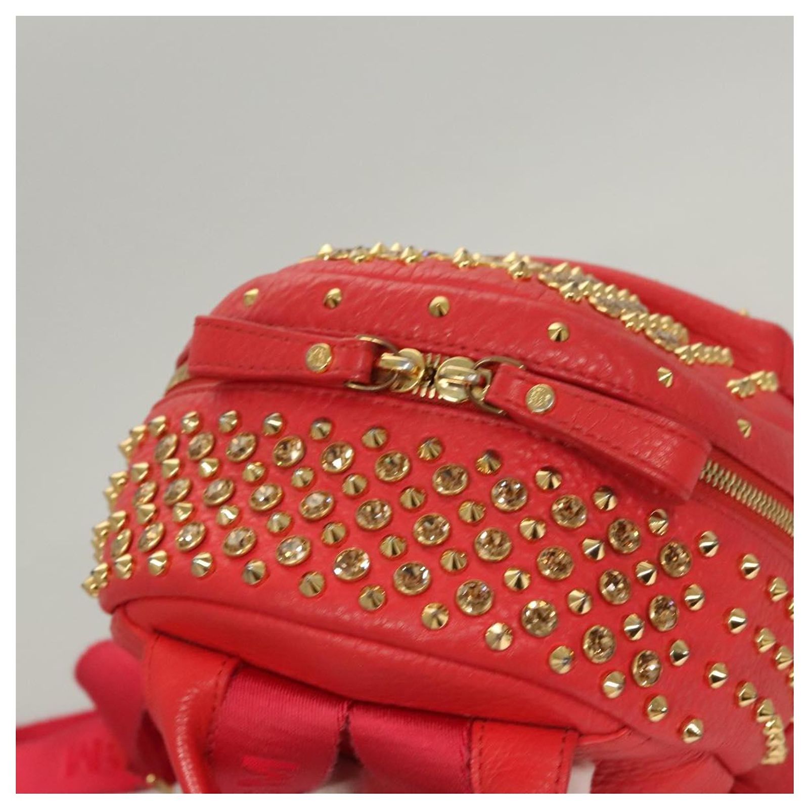 MCM Studs Backpack Leather Red Gold Auth 122310 MCM Studs Backpack Leather Red Gold Auth 122310 Golden ref  main image 3