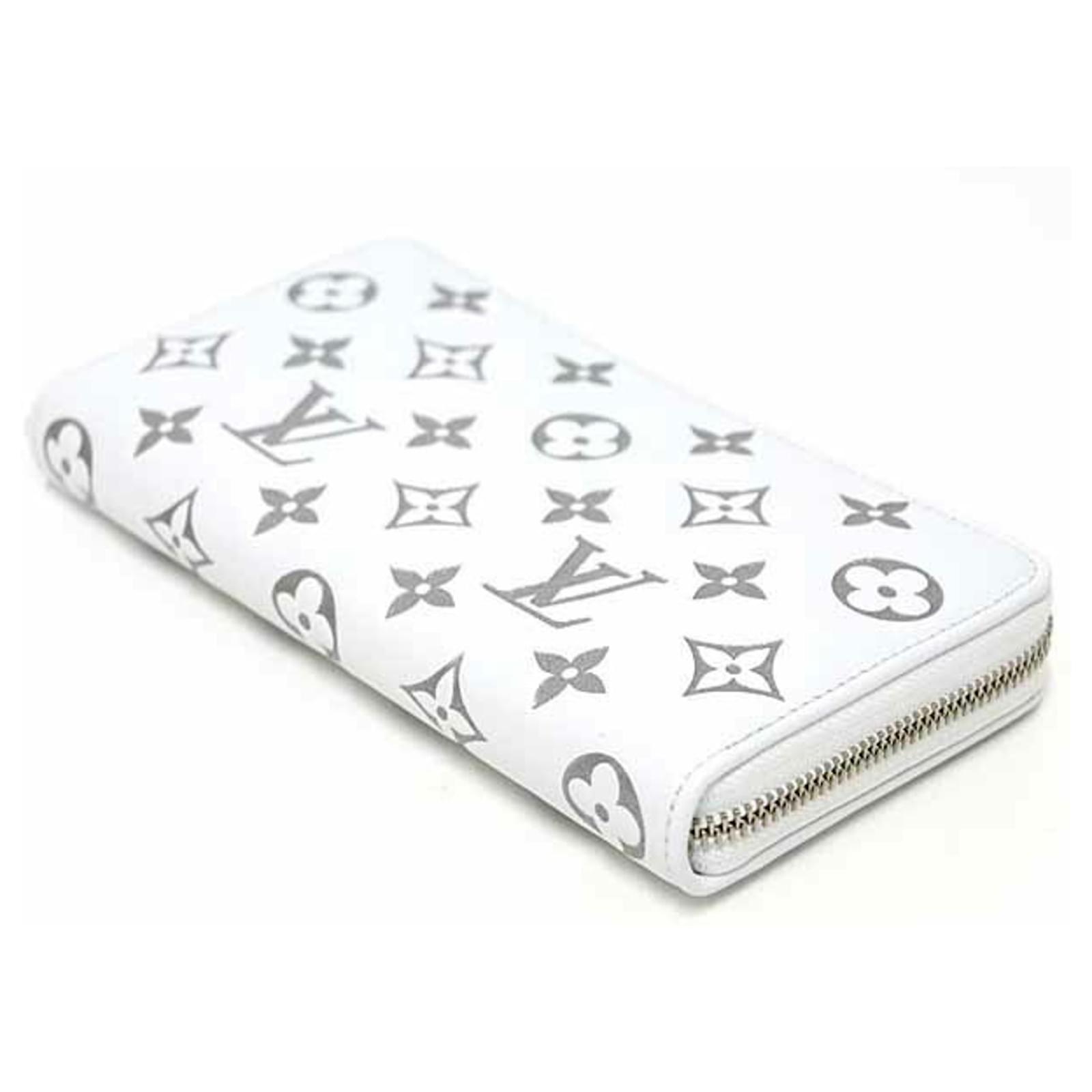スーパーホワイトLV 【中古】 Louis Vuitton Japan Exclusive LV SKI Zippy Wallet White Leather