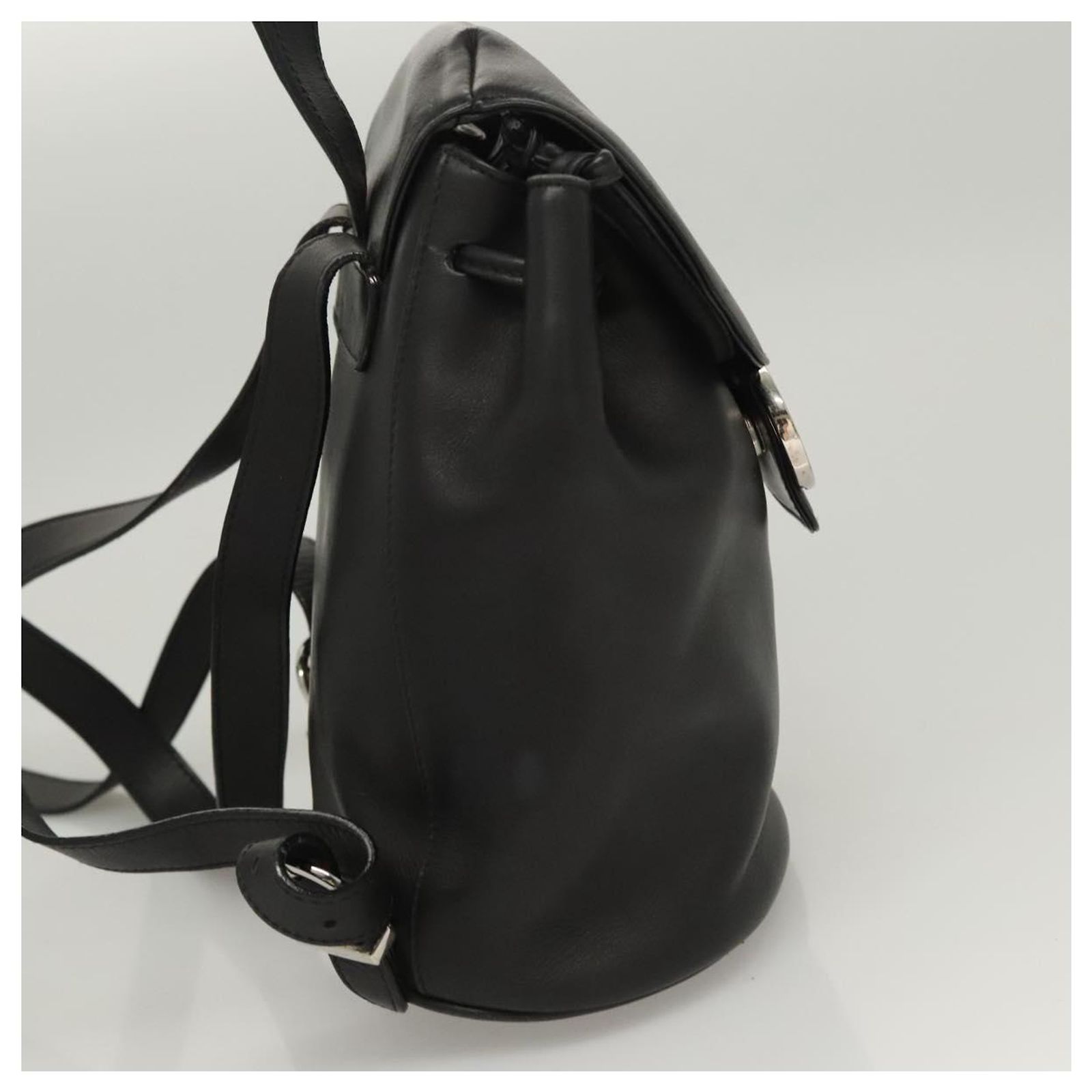 Salvatore Ferragamo Gancini Backpack Leather Black Silver  display picture 3
