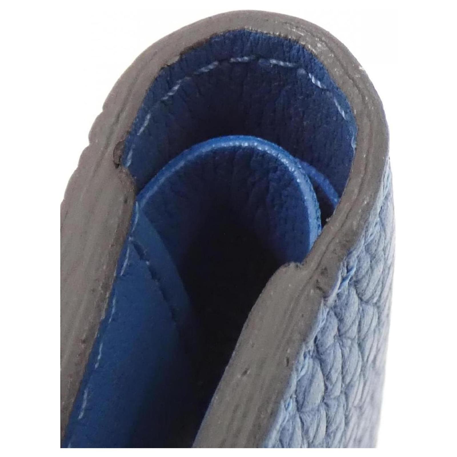 Louis Vuitton Taurillon Portefeuille Multiple M58190 Billfold Blue Leather ref.2255324