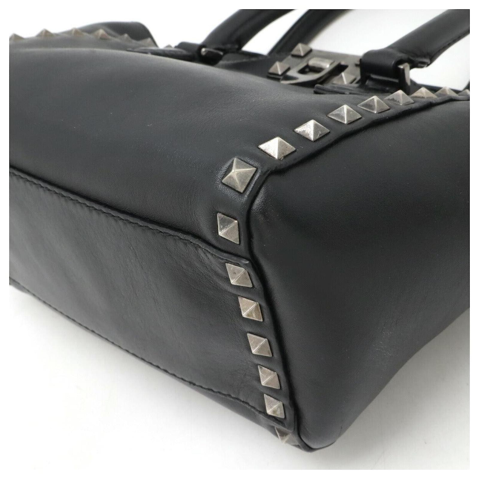 VALENTINO バック　黒　フリンジバック　2way Valentino Garavani Leather Rockstud 2way Bag Black ref