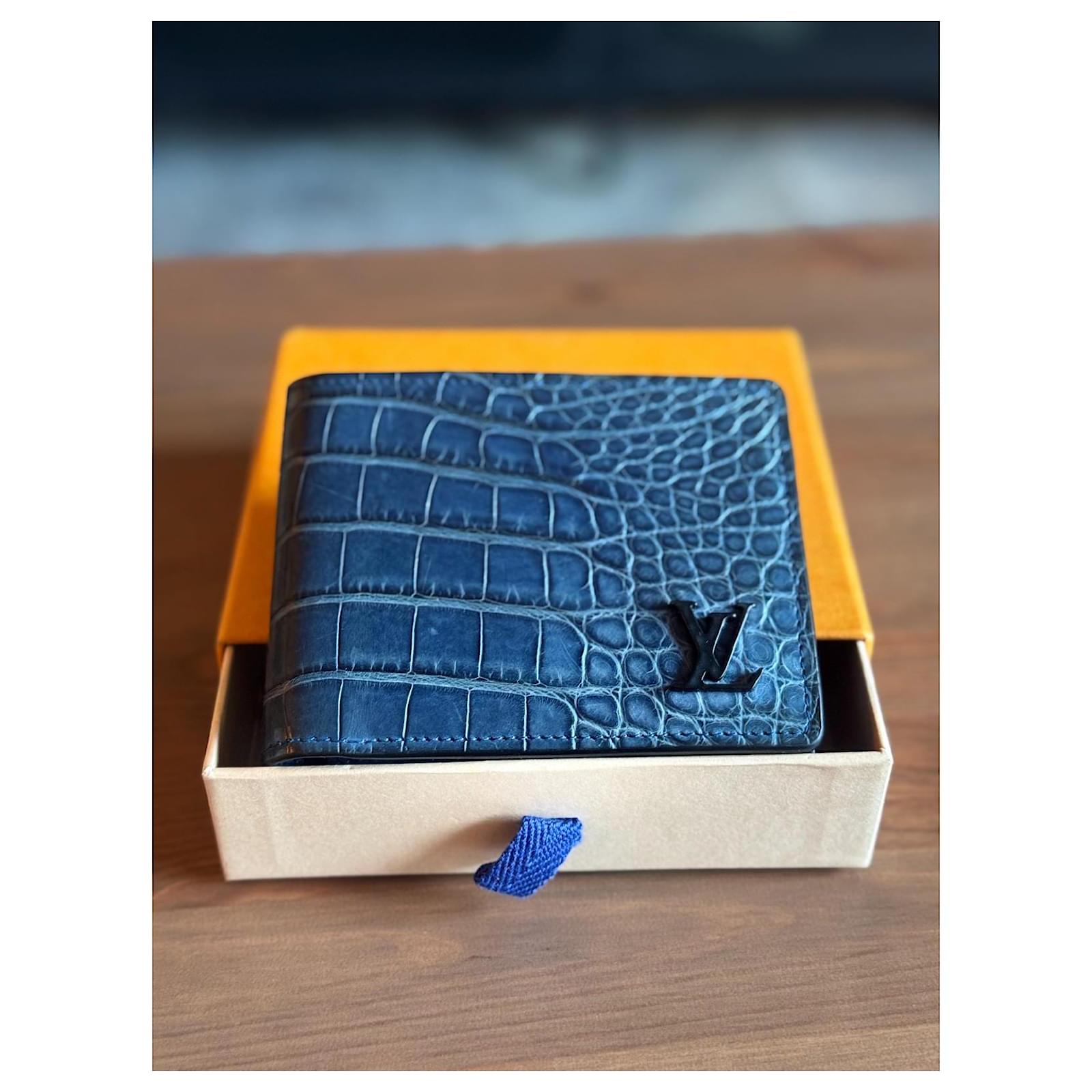 Louis Vuitton Portefeuille Multiple Alligator Wallet (Blue) Dark blue Exotic leather  ref.2272516