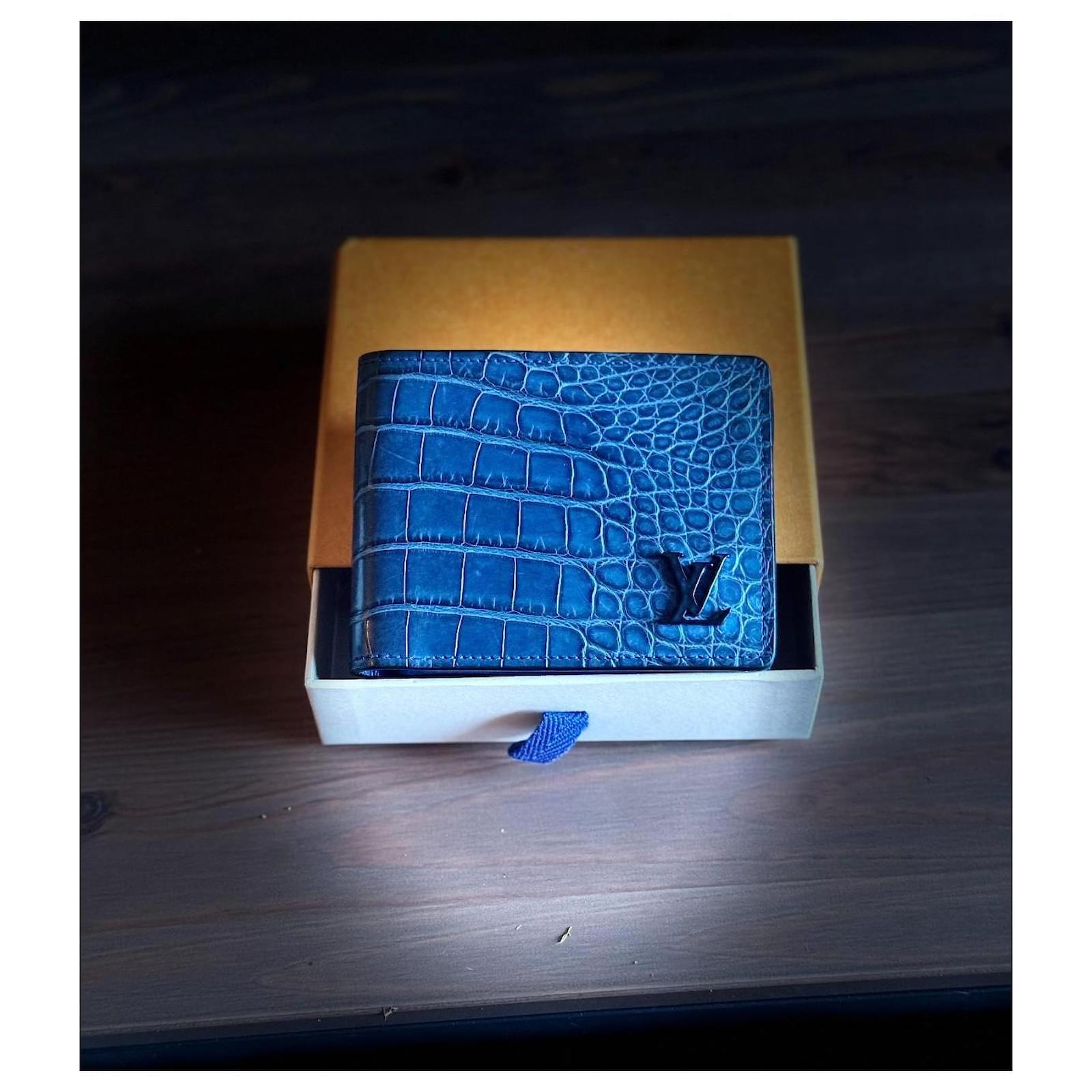 Louis Vuitton Portefeuille Multiple Alligator Wallet (Blue) Dark blue Exotic leather  ref.2272516