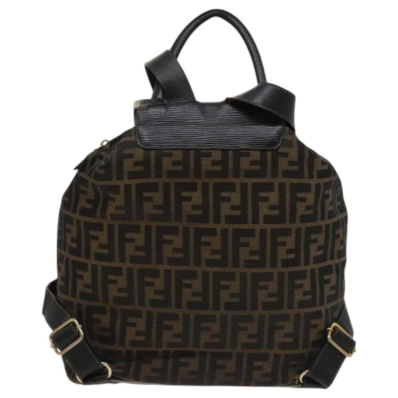 バッグ fendi FENDI Zucca Canvas Backpack Black Brown gold Auth 123804 Golden